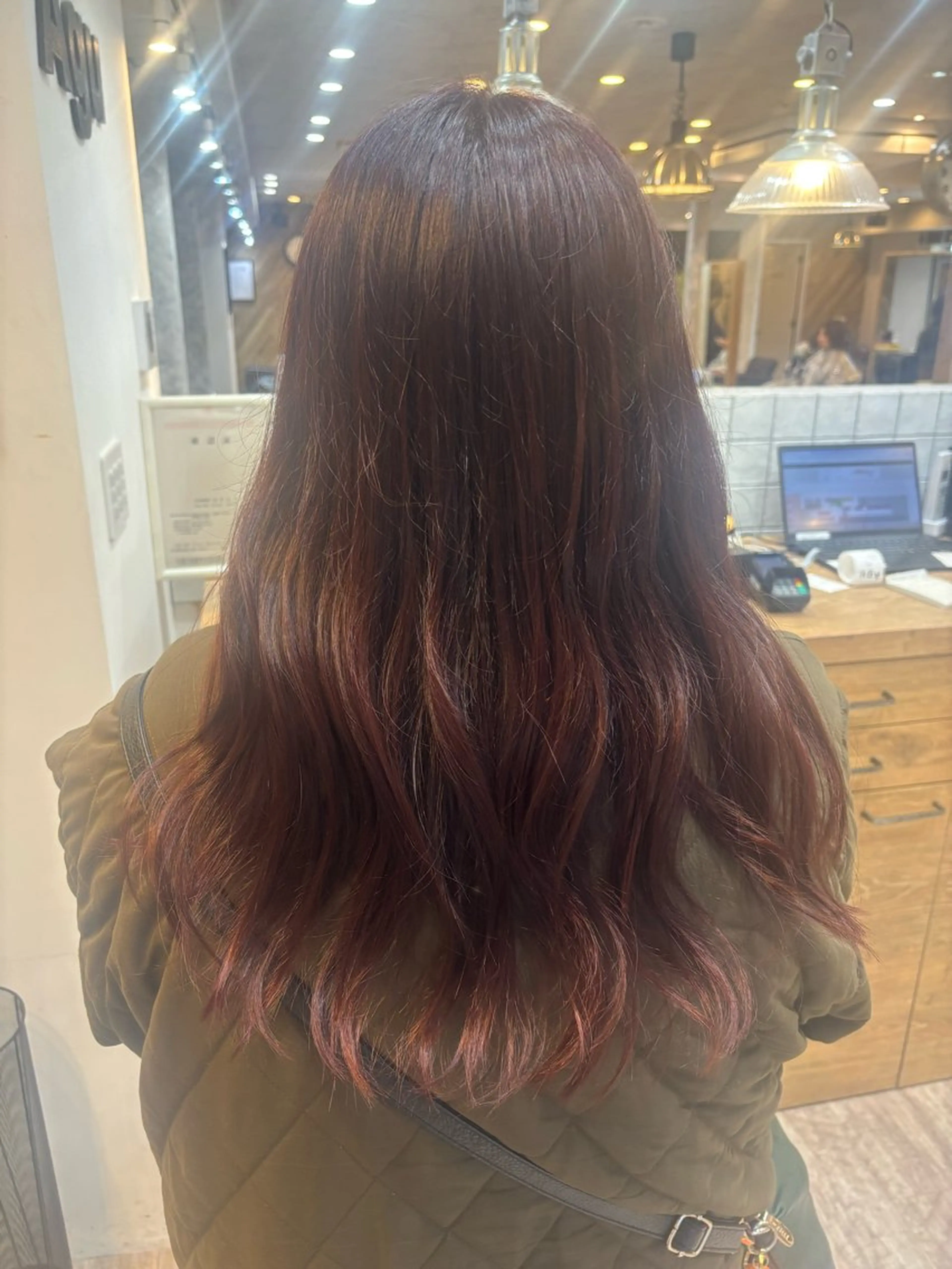 ロング ヒグチ ハルナのヘアスタイル