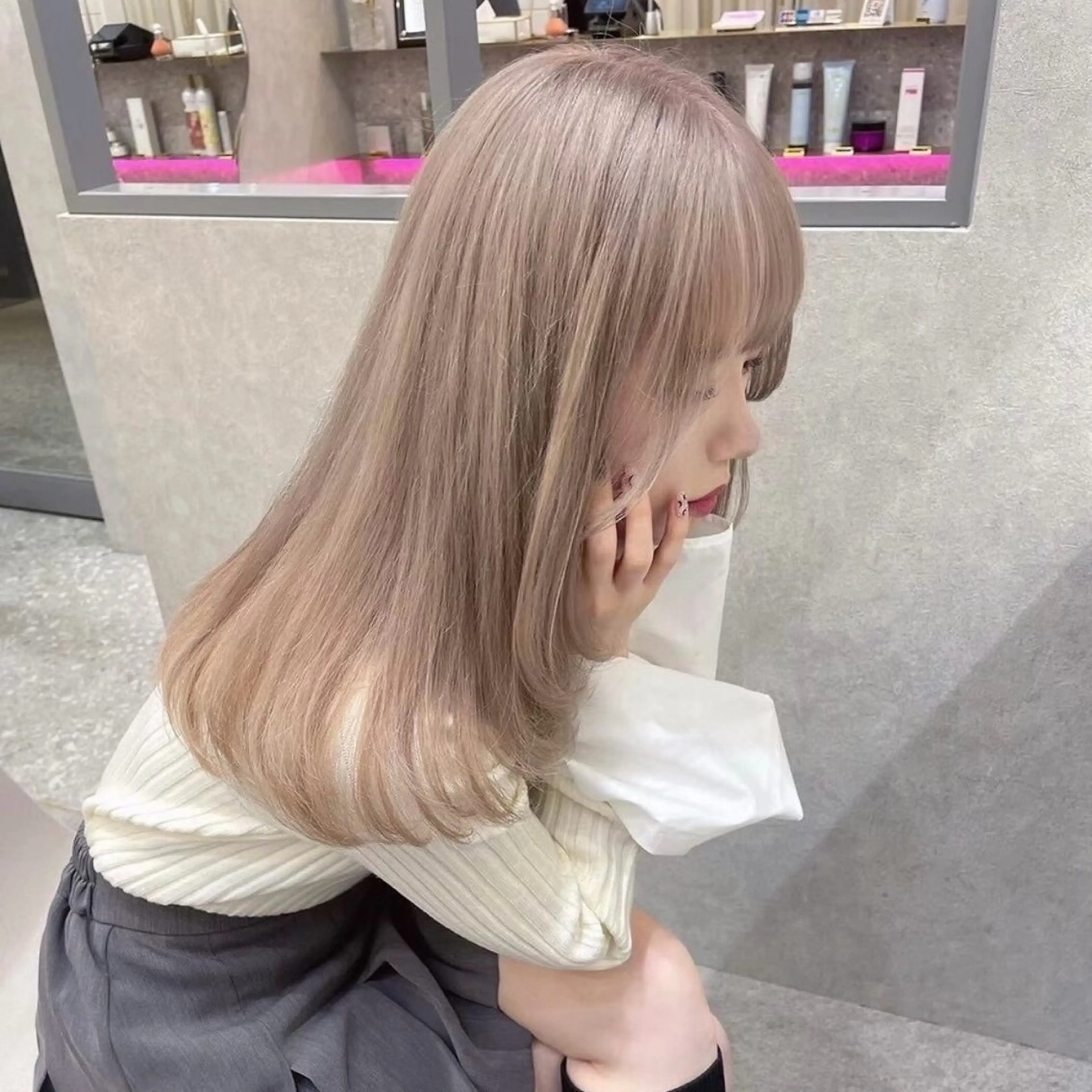 カラー ブリーチ ケアブリーチ monaヘアアレンジ /ハイトーンのヘアスタイル