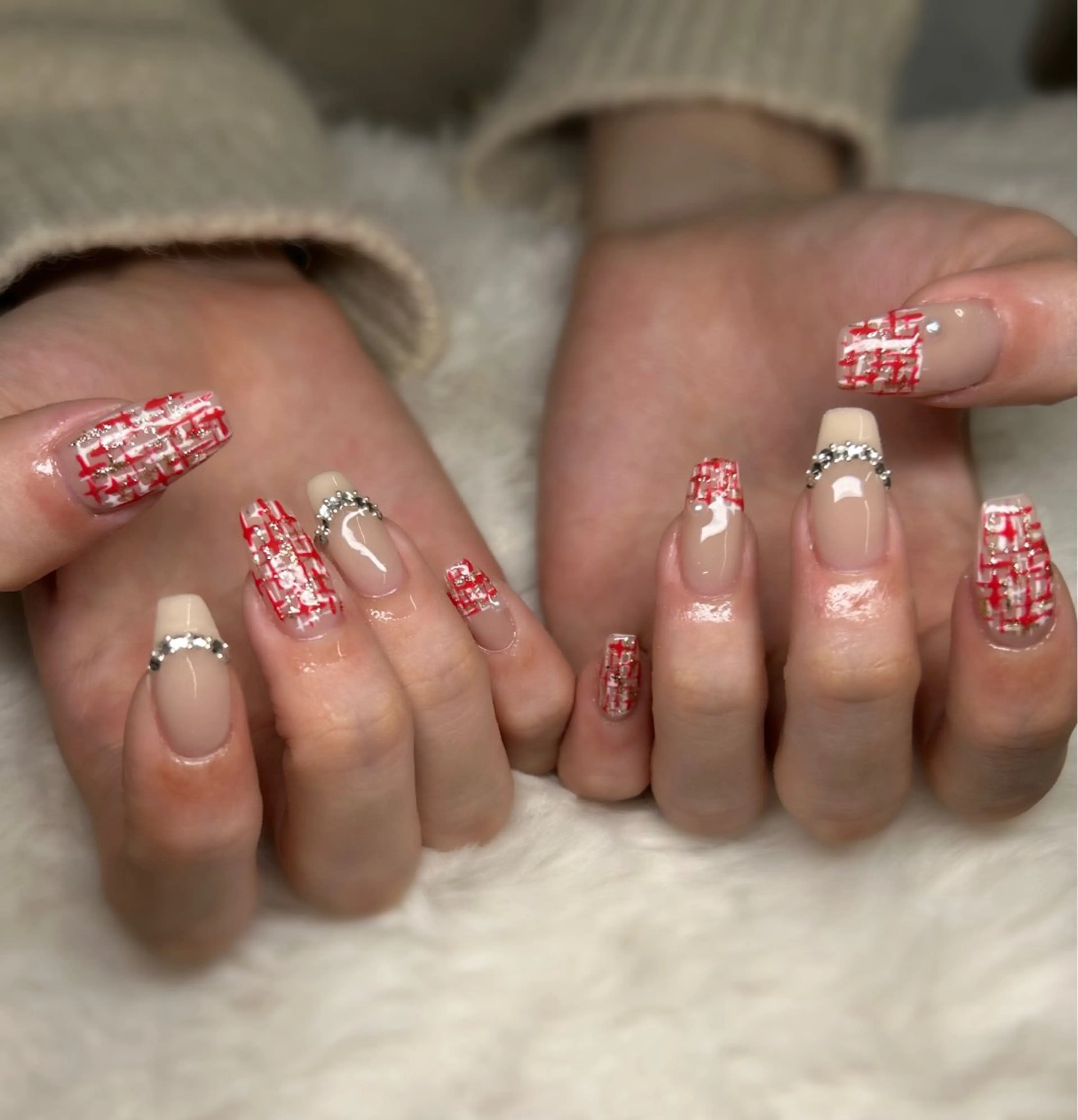 ネイル フレンチネイル 赤色 ツイードネイル ハンドネイル yamane de  salonのネイルデザイン
