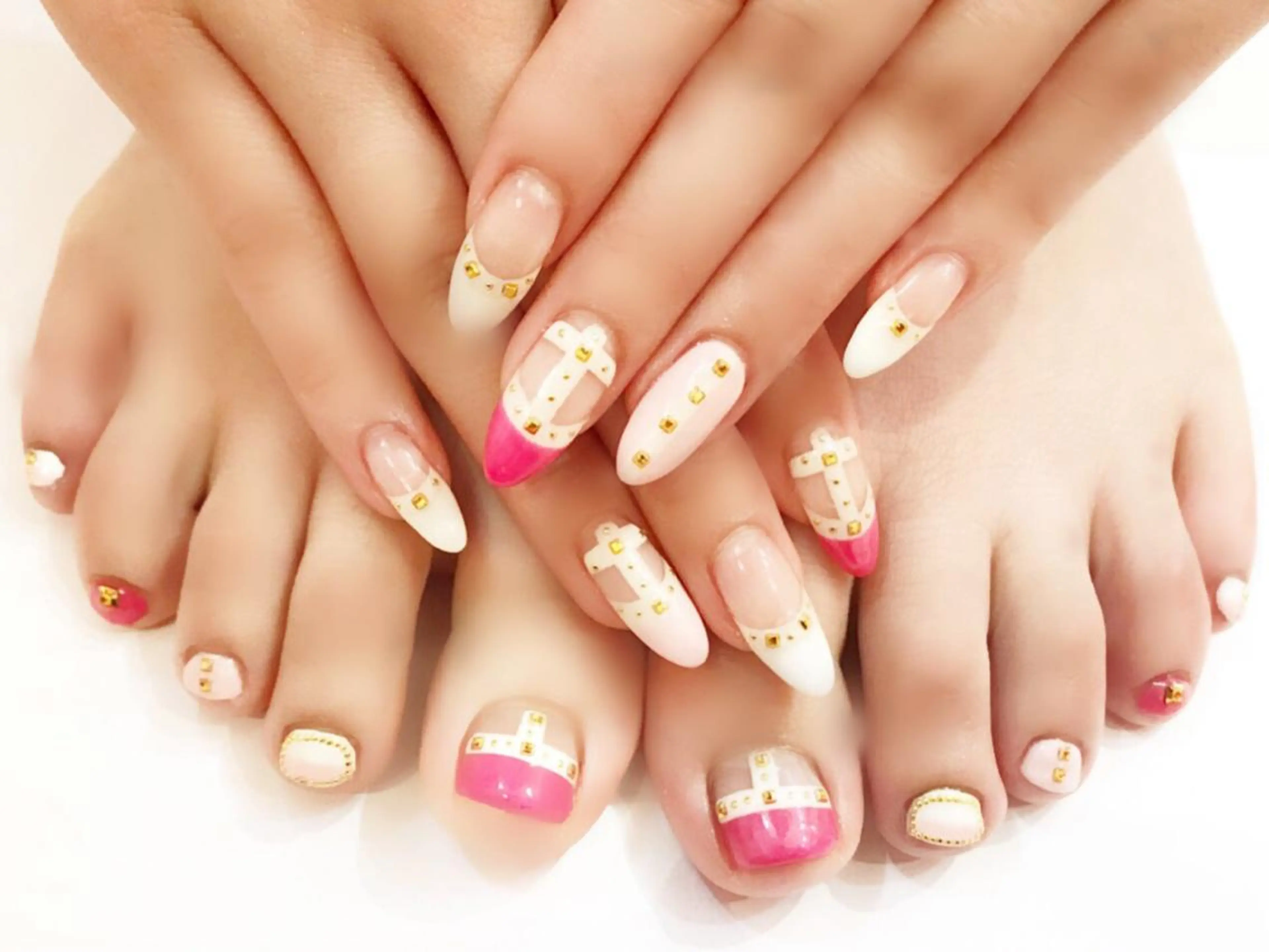 セミロング カラー パーマ ヘアアレンジ メンズ キッズ ネイル マツエク・マツパ 学生(メンズ向け) グラデーションカラー 付け放題 ハロウィン 学生 NAILSGOGO shibuyaのネイルデザイン