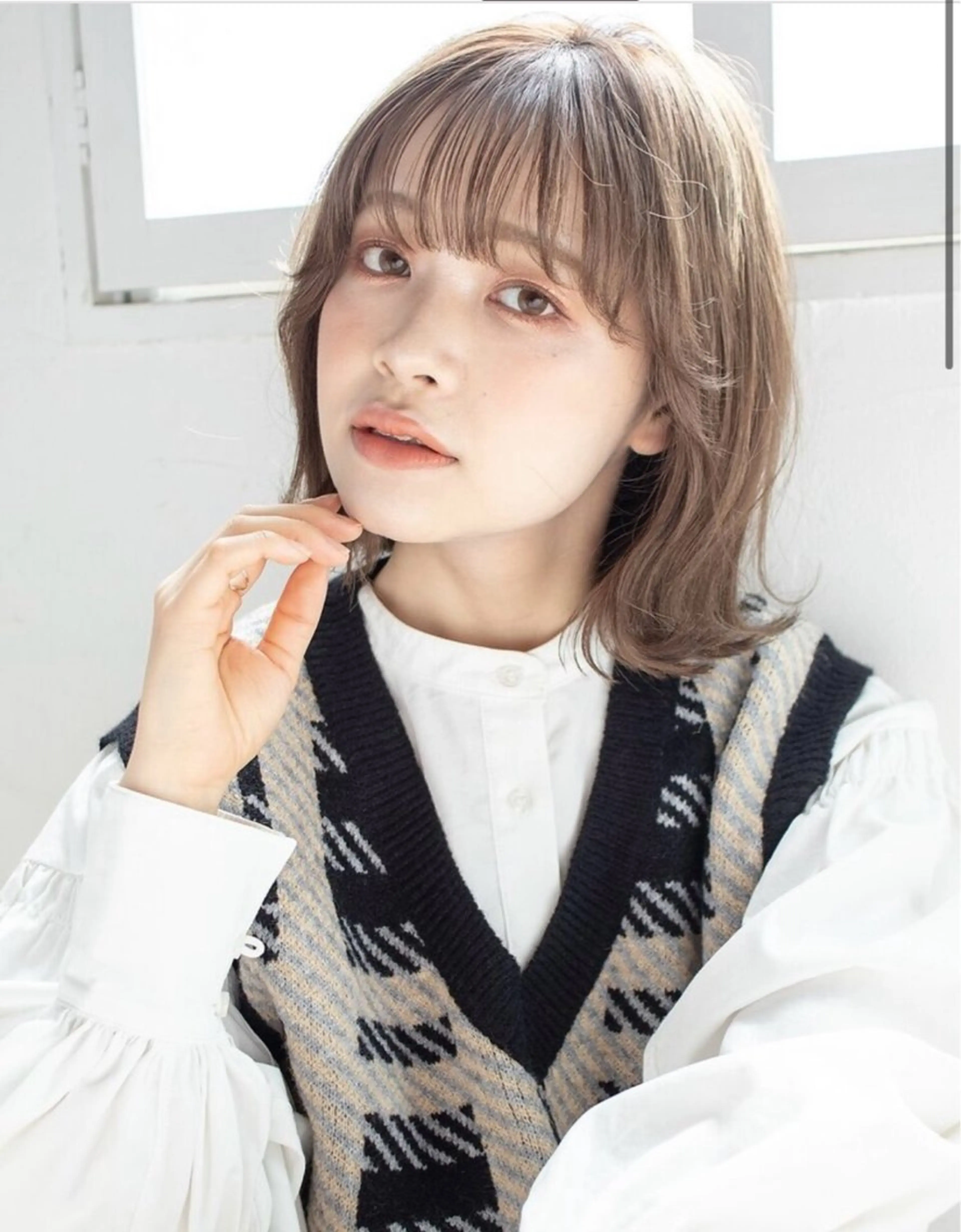 ミディアム 冬爪 ゆかのヘアスタイル