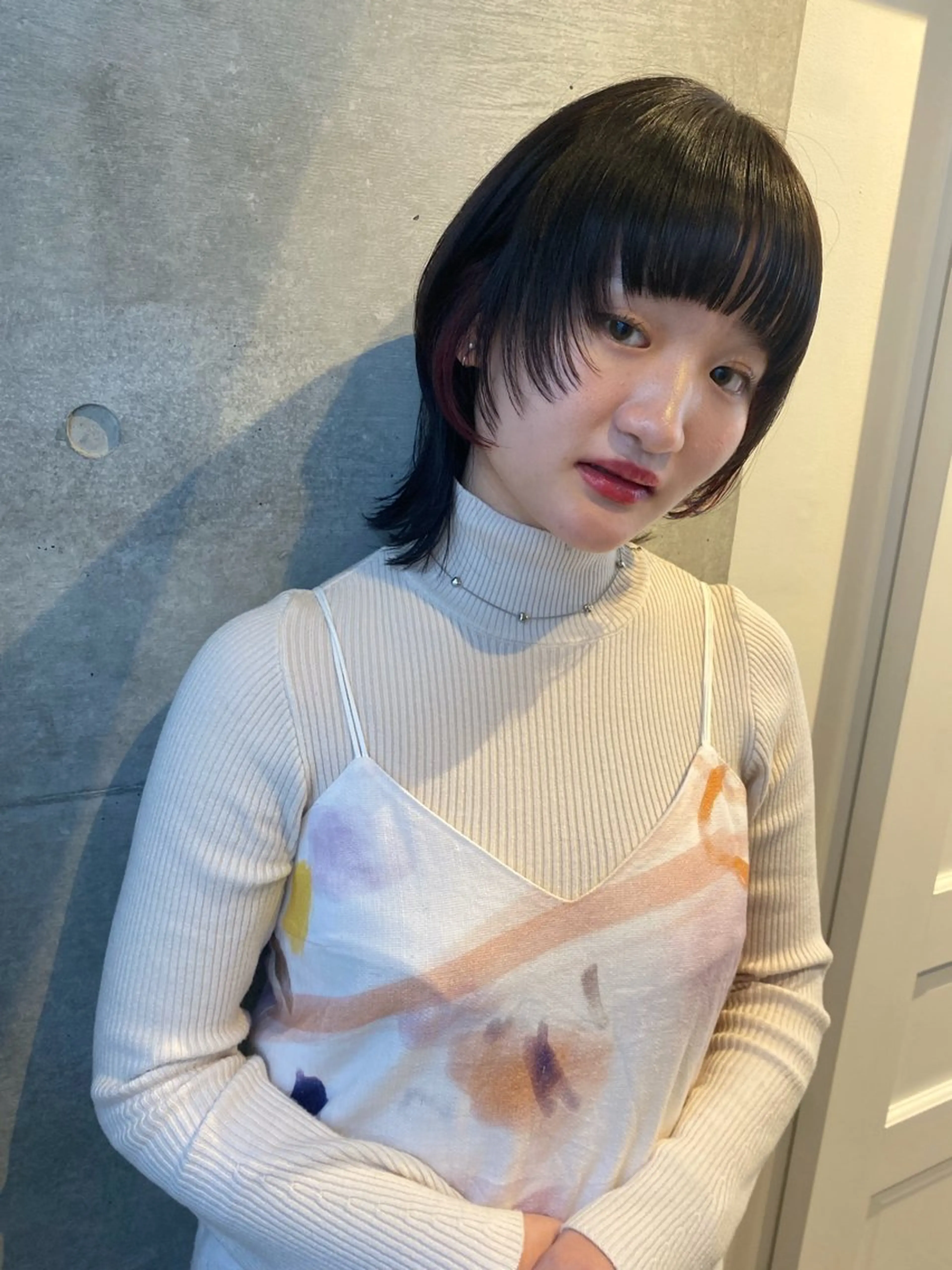 ショート カラー カット 室谷 侑奈のヘアスタイル