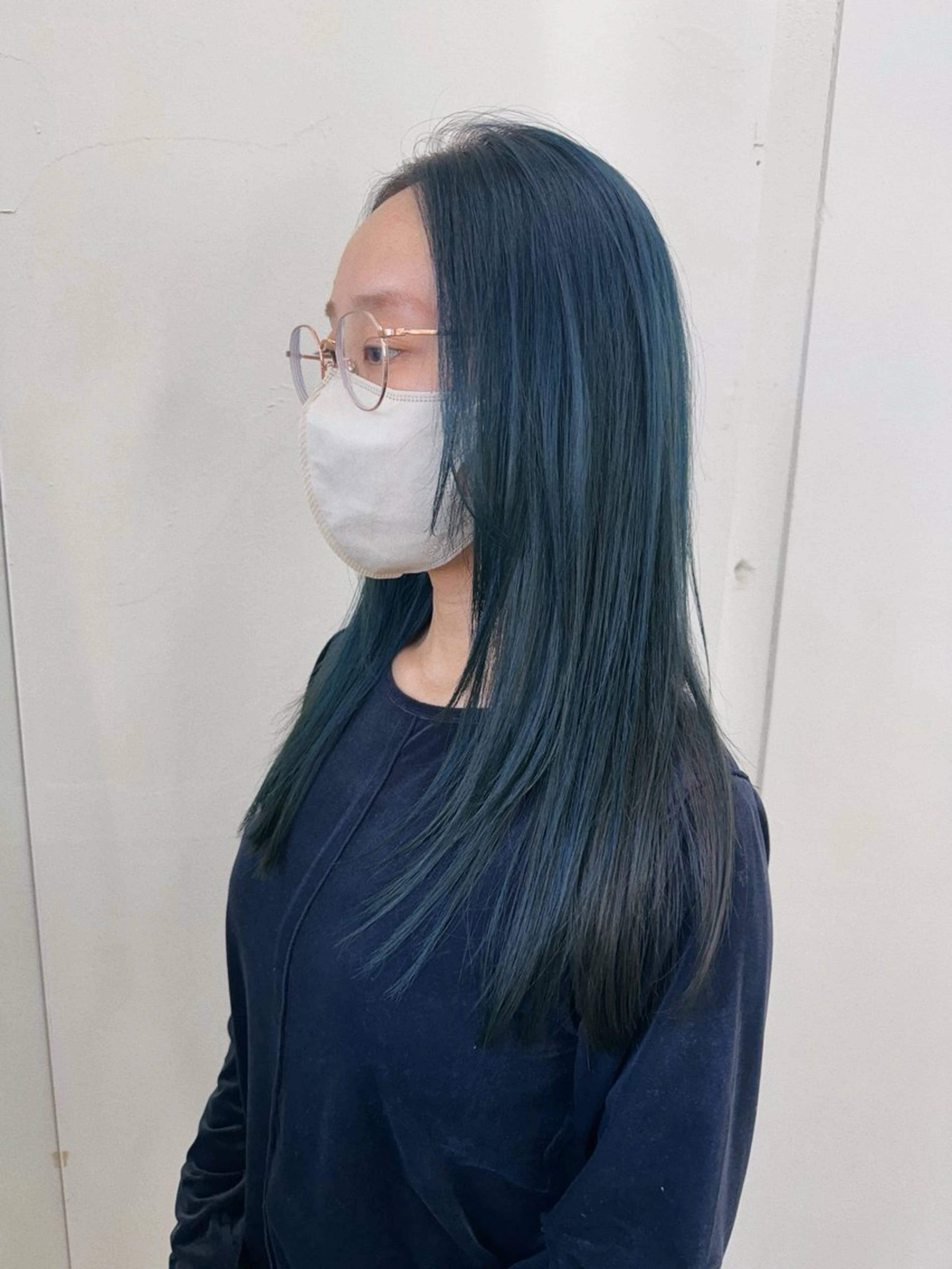 ロング カラー ヘアアレンジ ブリーチ ブルーカラー ネイビーカラー カット ヘアカラー トリートメント ヘアセット stand所属・ニュアンスヘア🌔 nanakoのヘアスタイル
