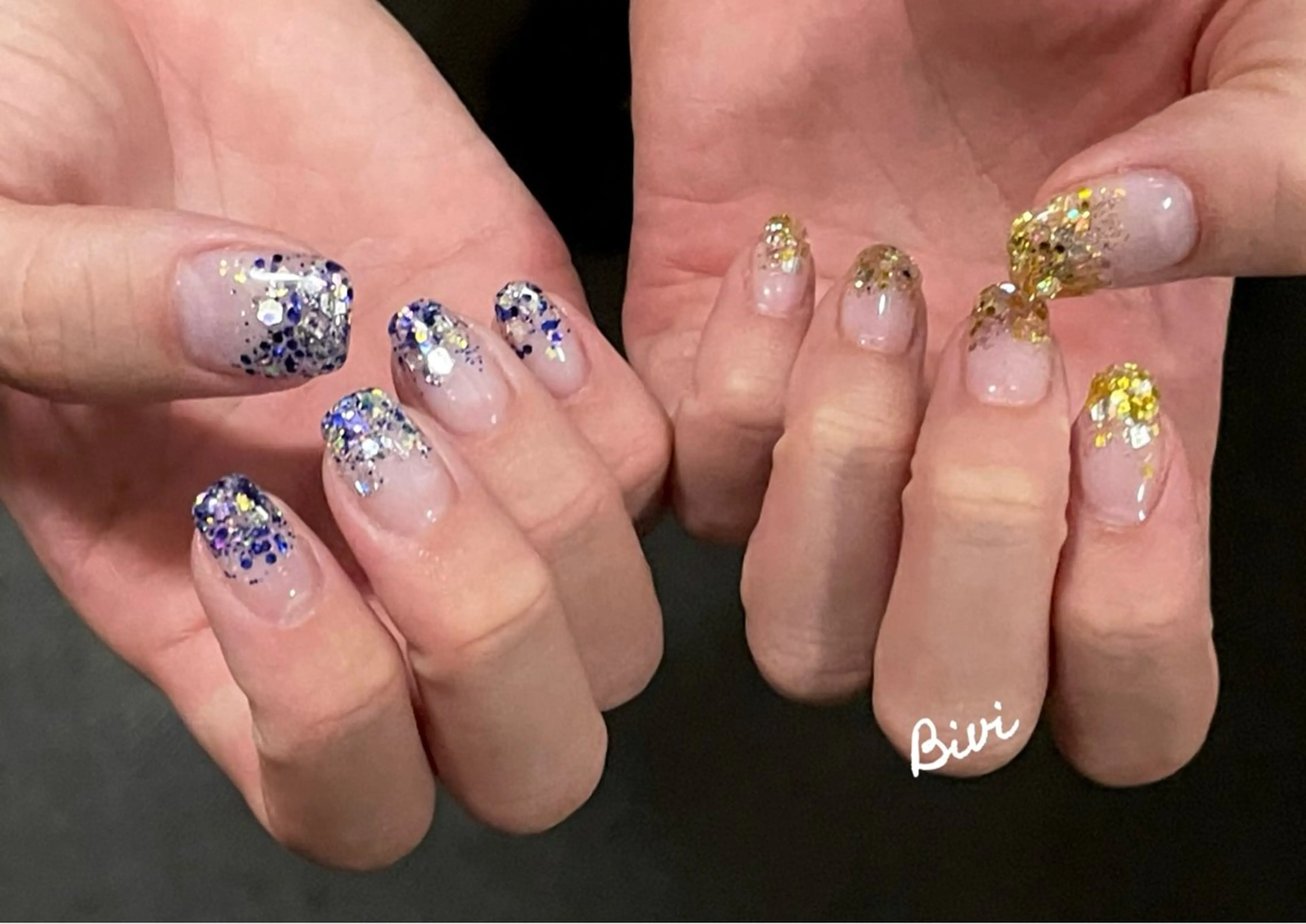 ネイル アートネイル フラッシュネイル ラメ(グリッター) シルバー スクエアネイル ハンドネイル ハンドケア ♡Bivi♡自爪に 優しいネイルサロンのネイルデザイン