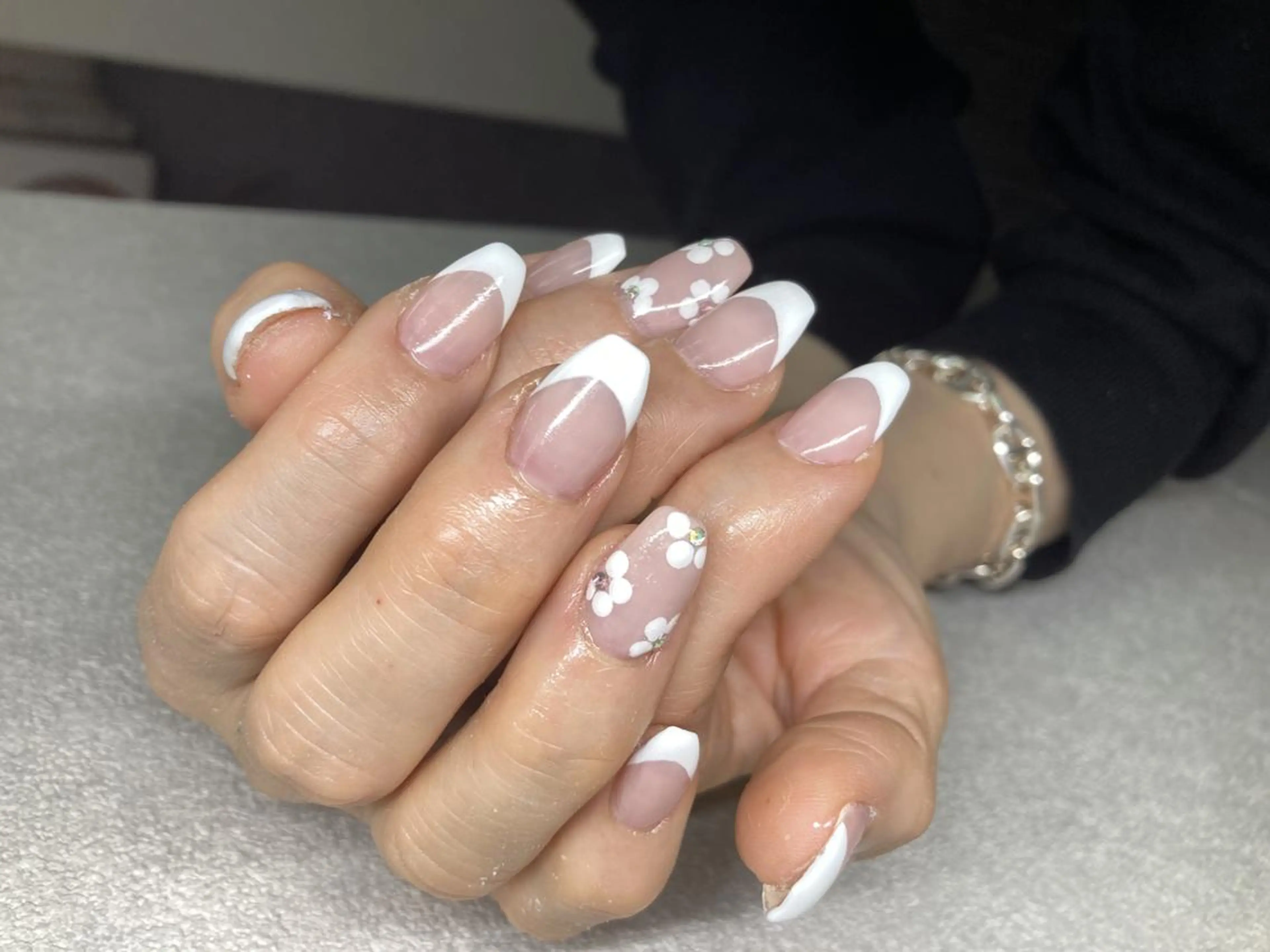 ネイル ハンドネイル ラックス セカンドのネイルデザイン
