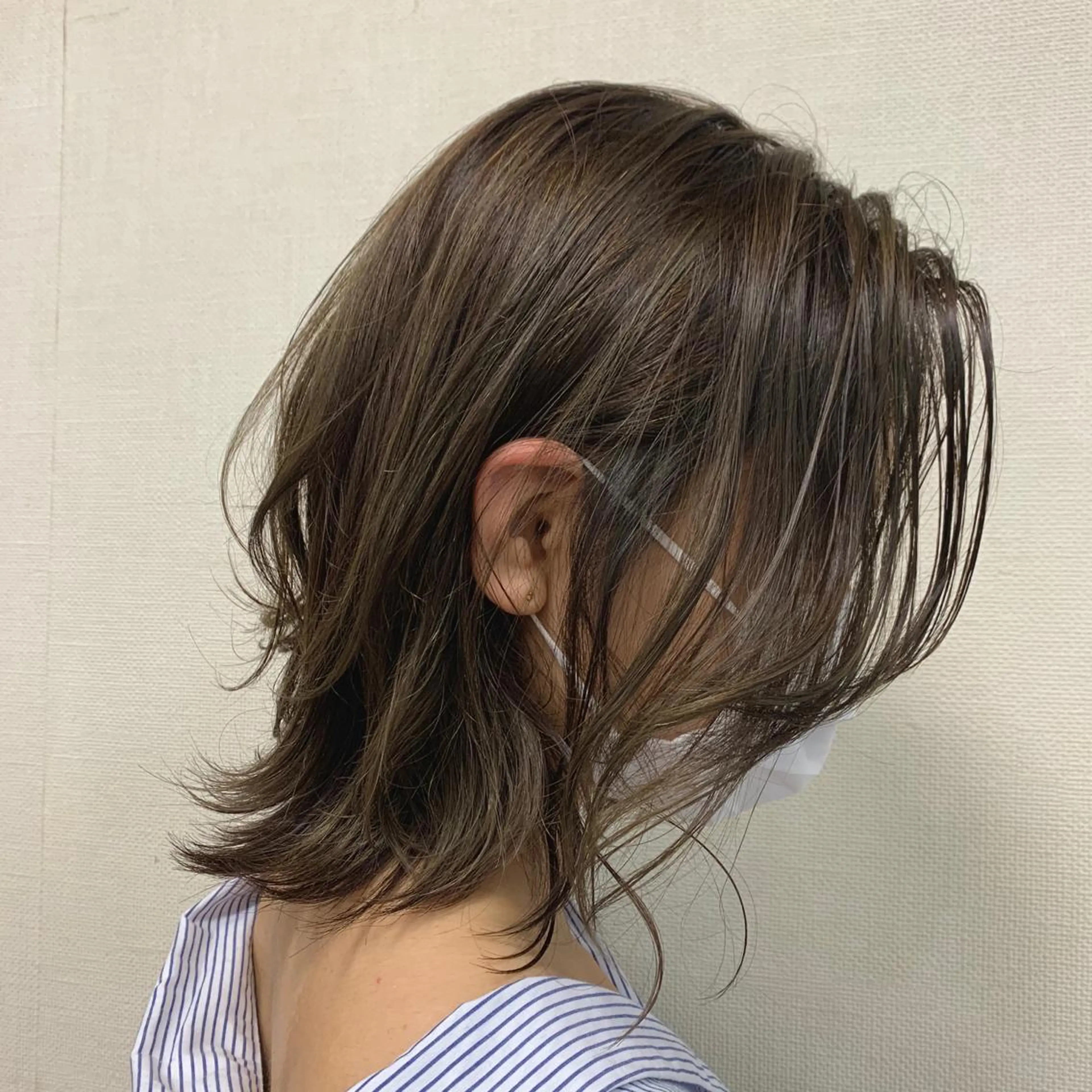 カラー アッシュ ベージュカラー 似合わせ/透明感カラ ー/QUATRO谷口のヘアスタイル