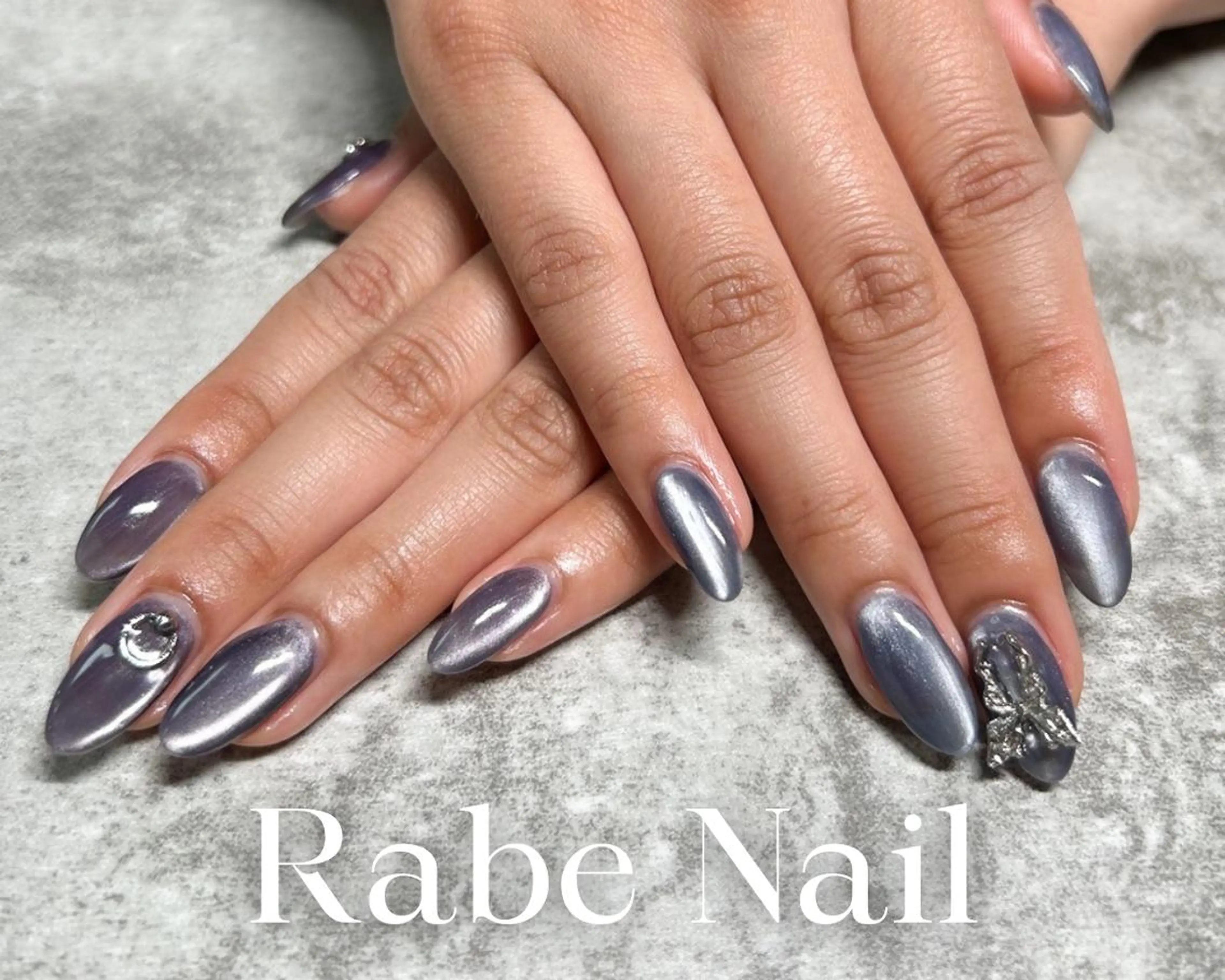 ネイル オーロラネイル ボルドー クリアネイル フラッシュネイル フットネイル Rabe nail ラーベネイルのネイルデザイン