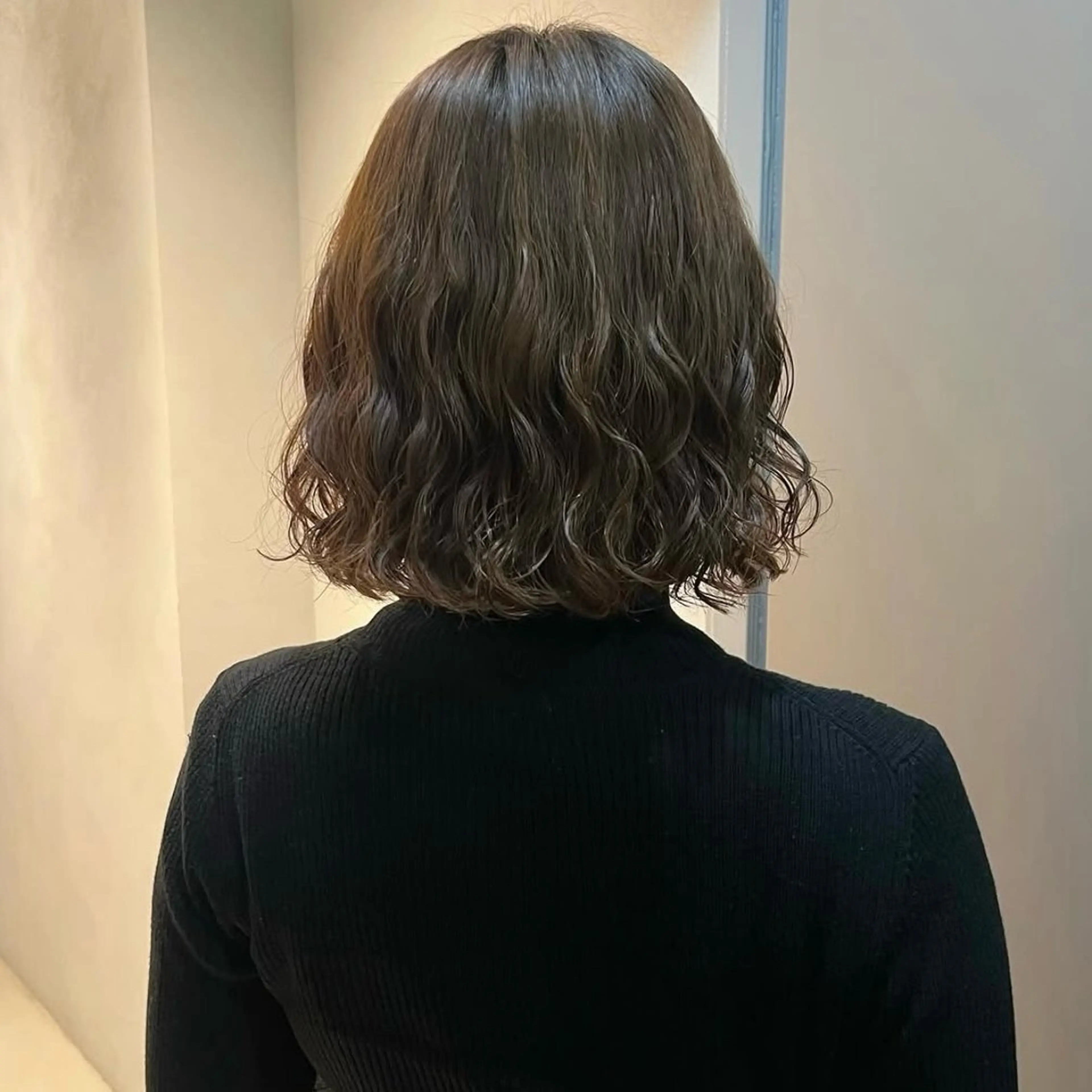 ショート カラー パーマ ボブ akane/ボブ /オリーブ/ブラウンのヘアスタイル