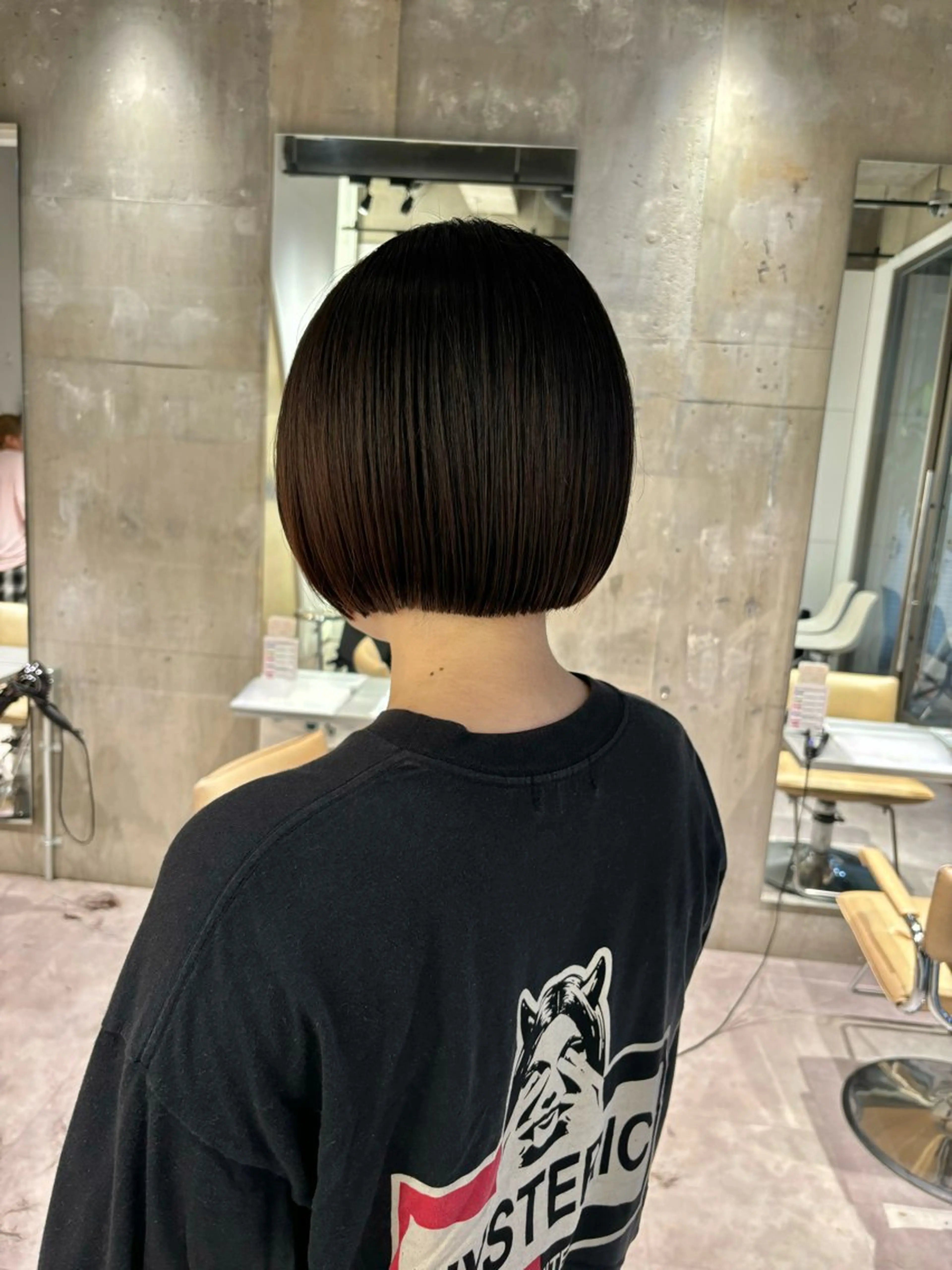 ショート カラー ボブ カット mina🌿無料ショ ートカット募集中🚨のヘアスタイル