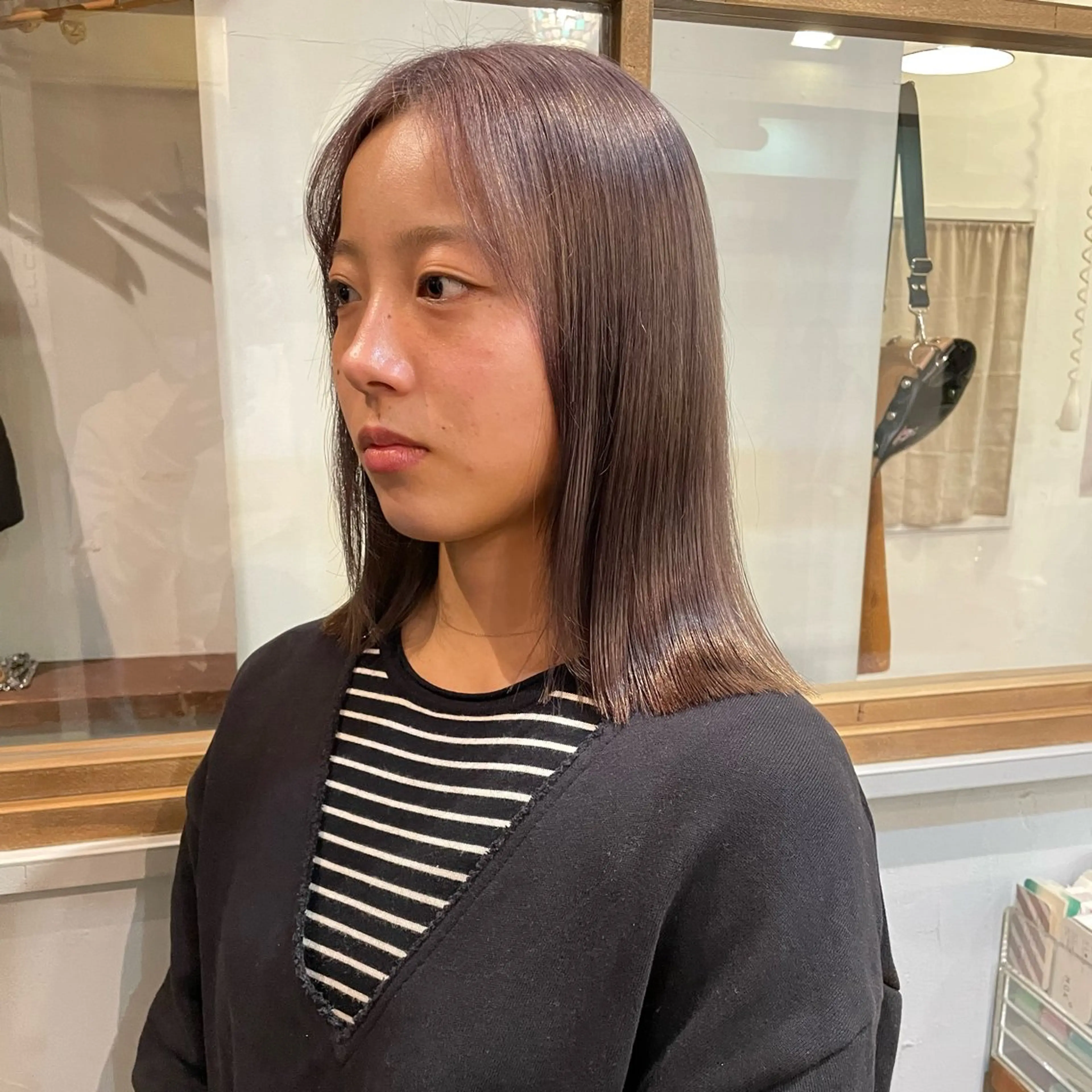 ミディアム カラー 平地 晃人のヘアスタイル