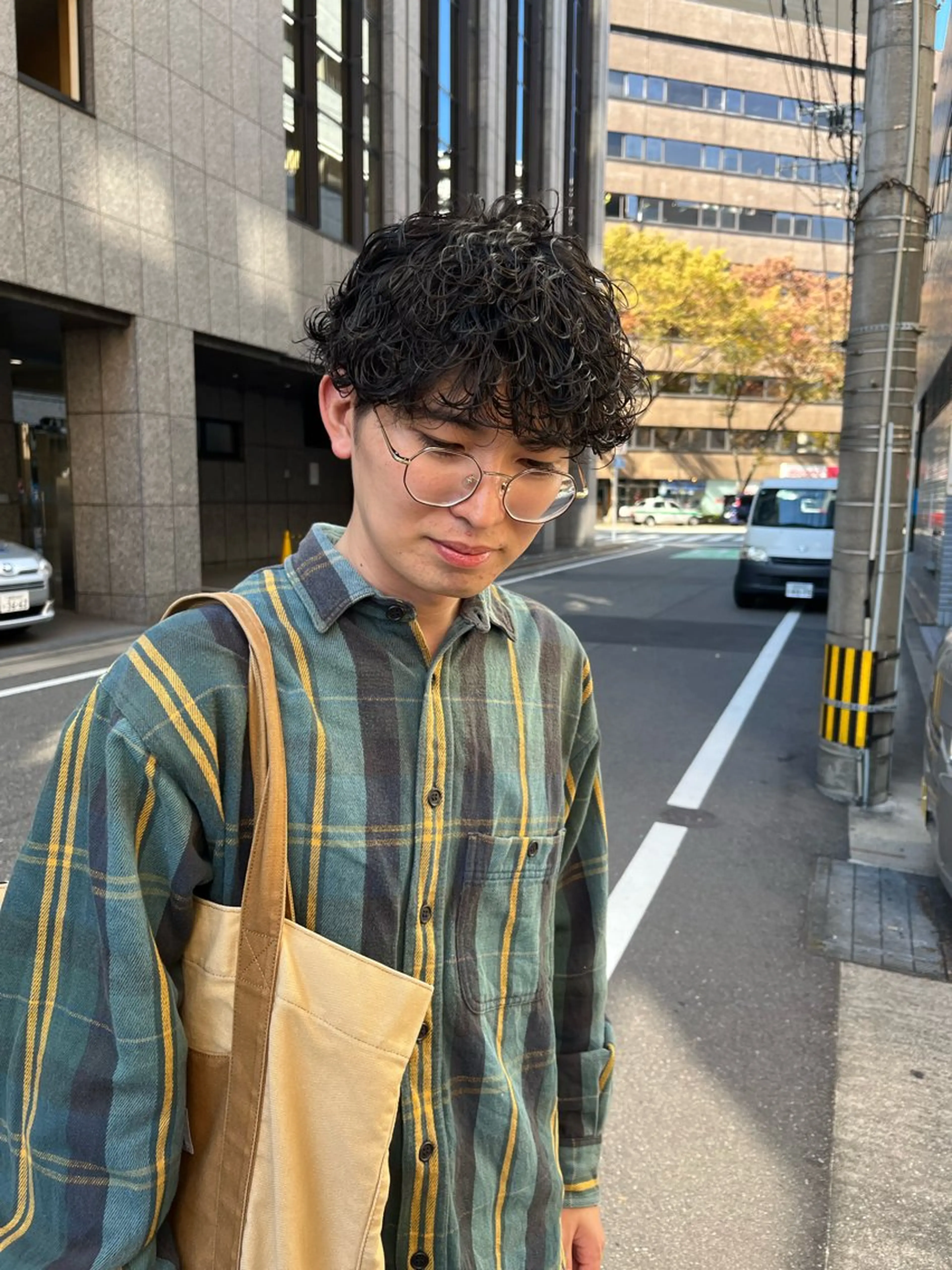 パーマ メンズ カット ヘアカラー こまつばらみお/レイ ヤー/ダブルカラーのヘアスタイル