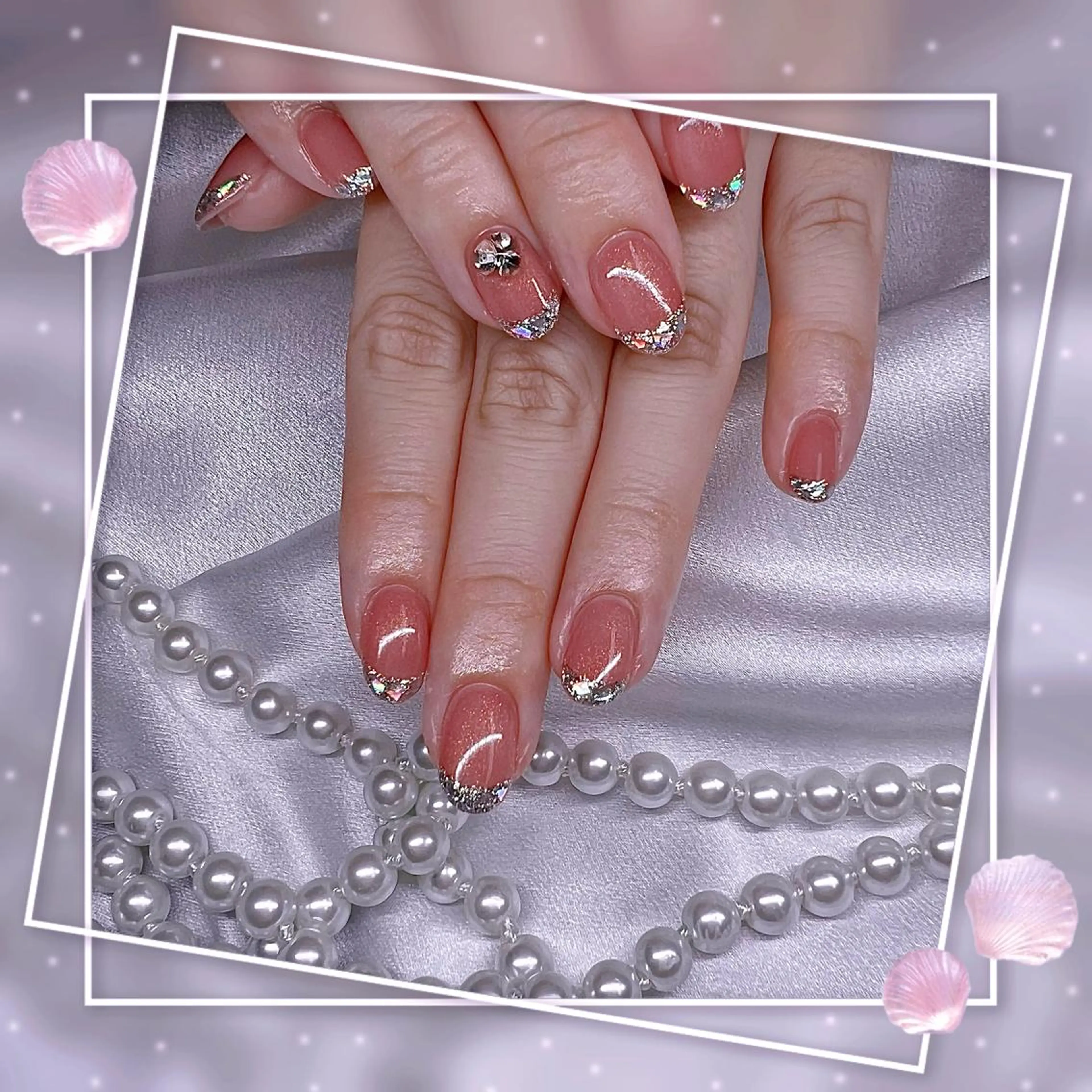 ネイル フレンチネイル キラキラネイル 韓国ネイル マグネットネイル マグネットフレンチ ハンドネイル ハンドケア Chill Nailsalonのネイルデザイン