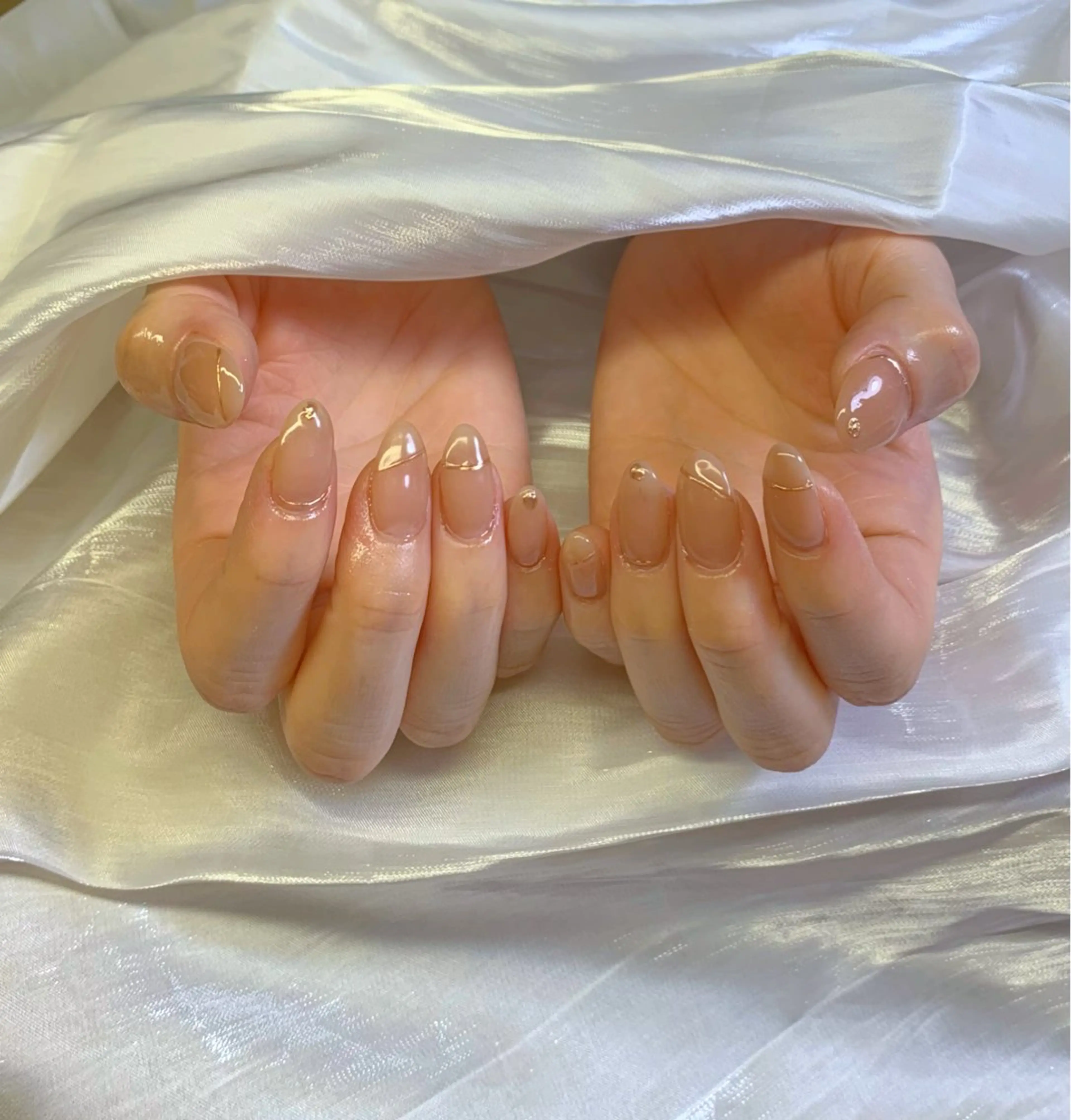 ネイル ミラーネイル TAB Beauty Studioのネイルデザイン