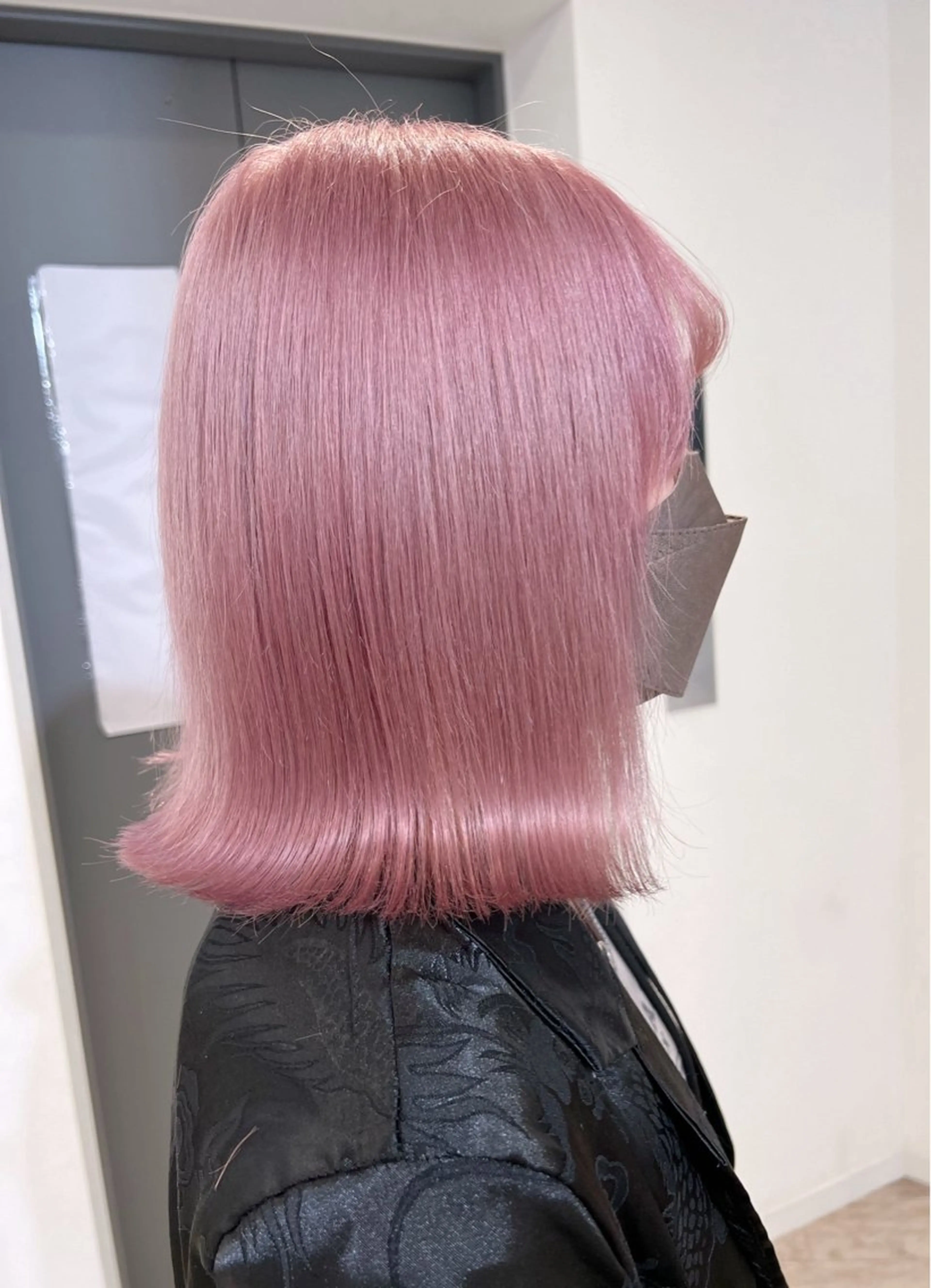 ミディアム カラー 🩵ハイトーンカラー serena 🩵のヘアスタイル