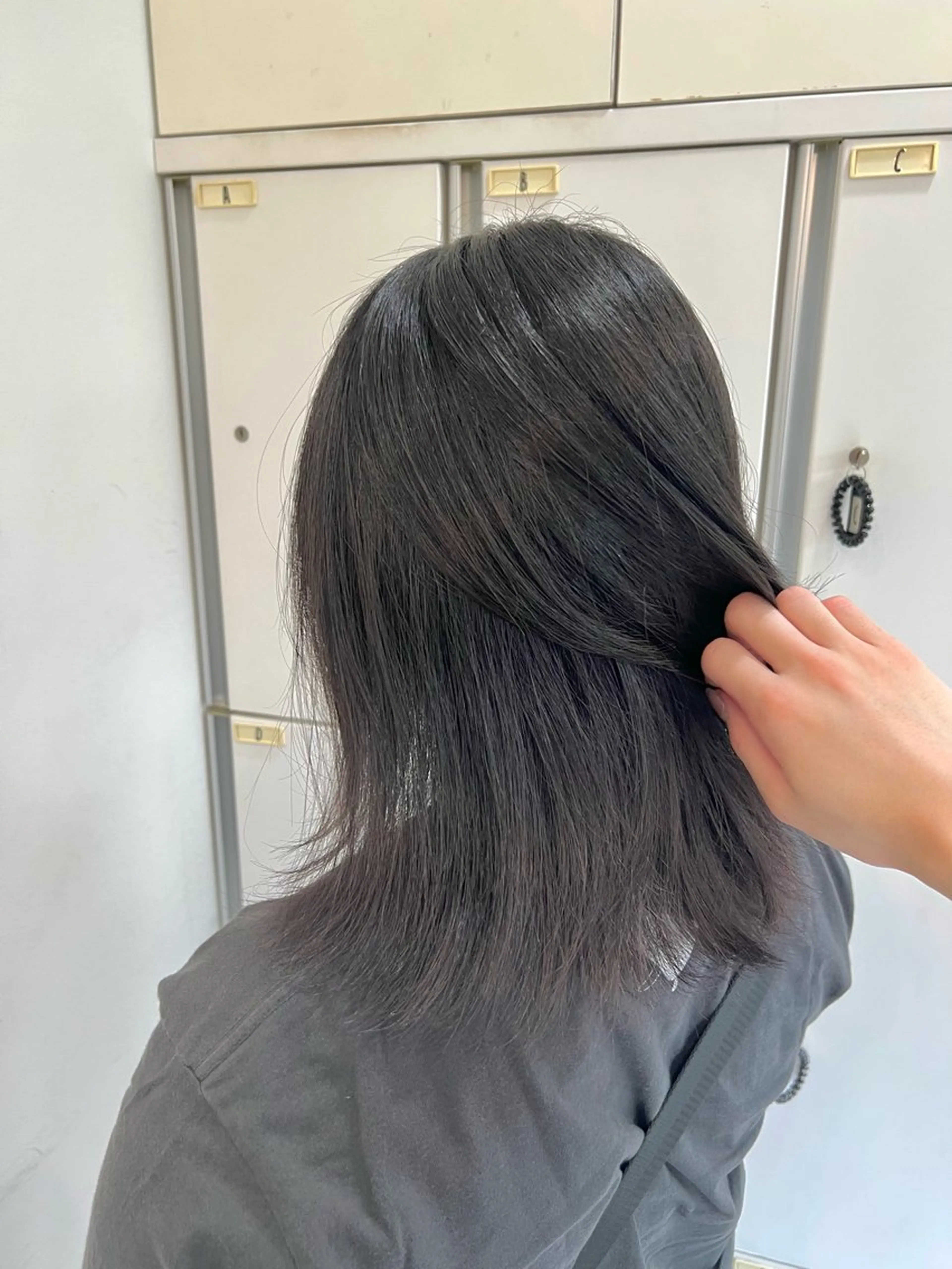 セミロング カラー インナー/デザイン/ 白髪染め/しゅうとのヘアスタイル