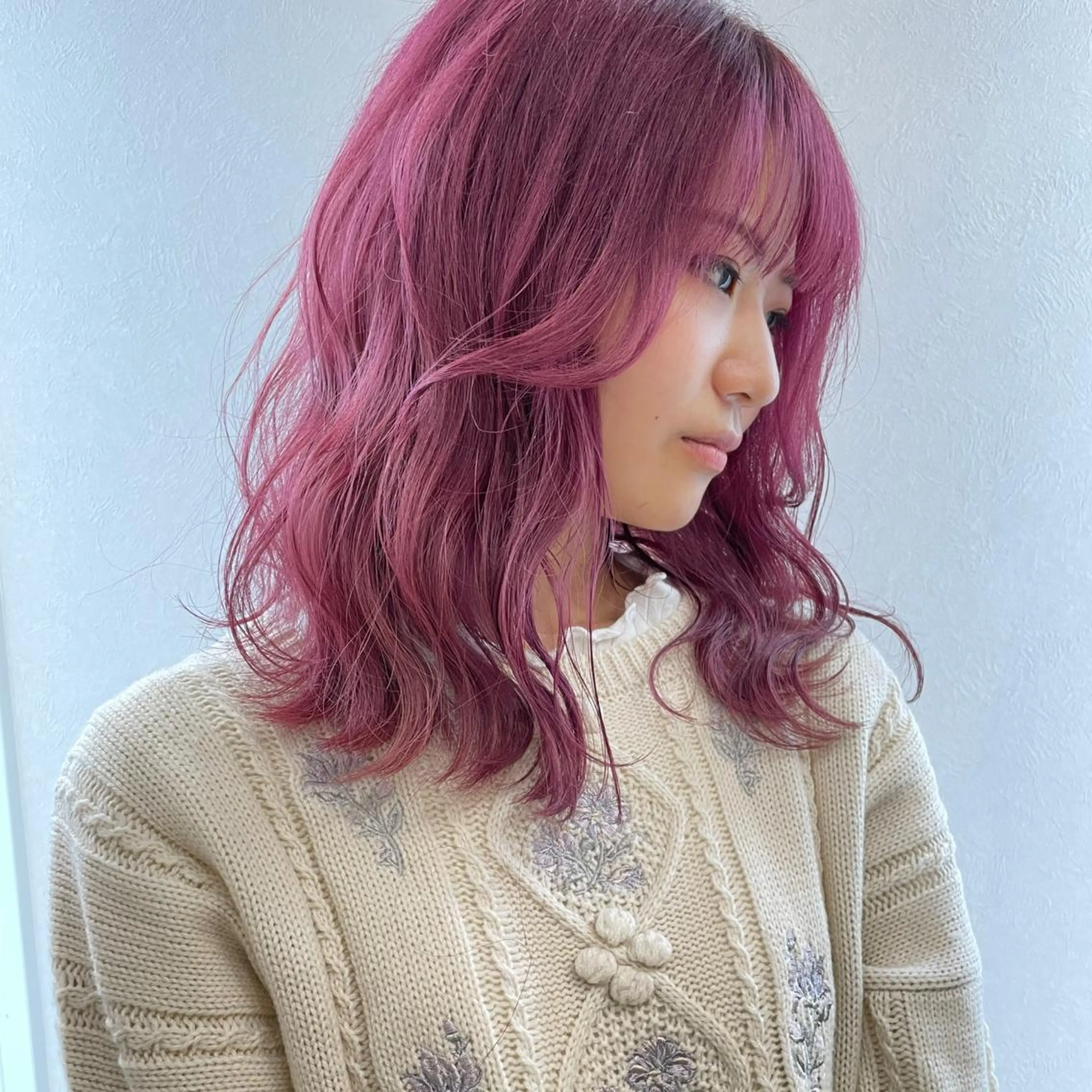 ミディアム ミディアムパーマ ボブ ハイライト 髪質改善 レイヤーカット カット ヘアカラー トリートメント 🎗️comoda 神戸三宮 髪質改善のヘアスタイル