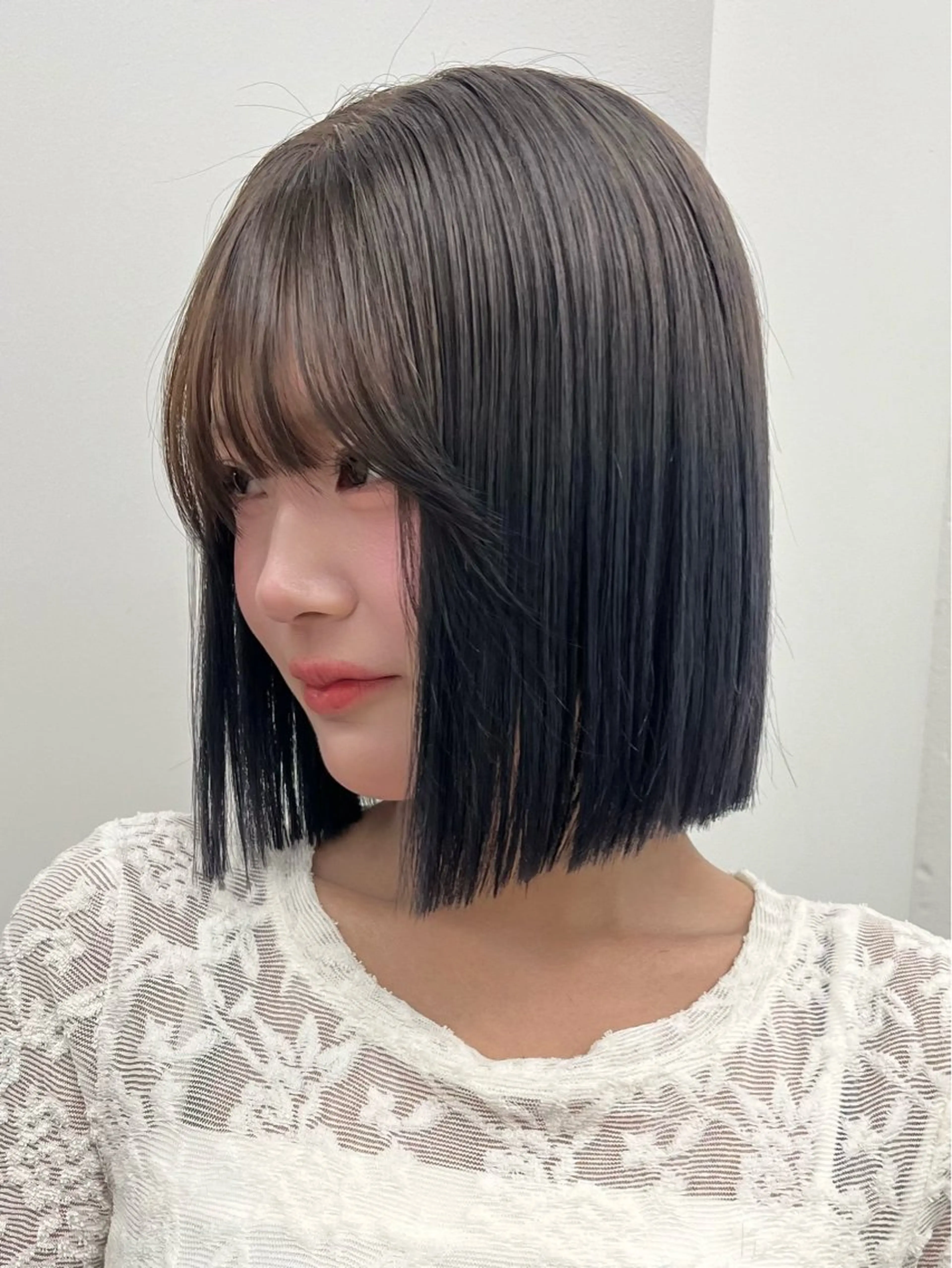 ショート カラー オリーブグレー ボブ カット ヘアカラー トリートメント nendo_hair所属・オリーブ/透明感 カラー/sonokaのヘアスタイル