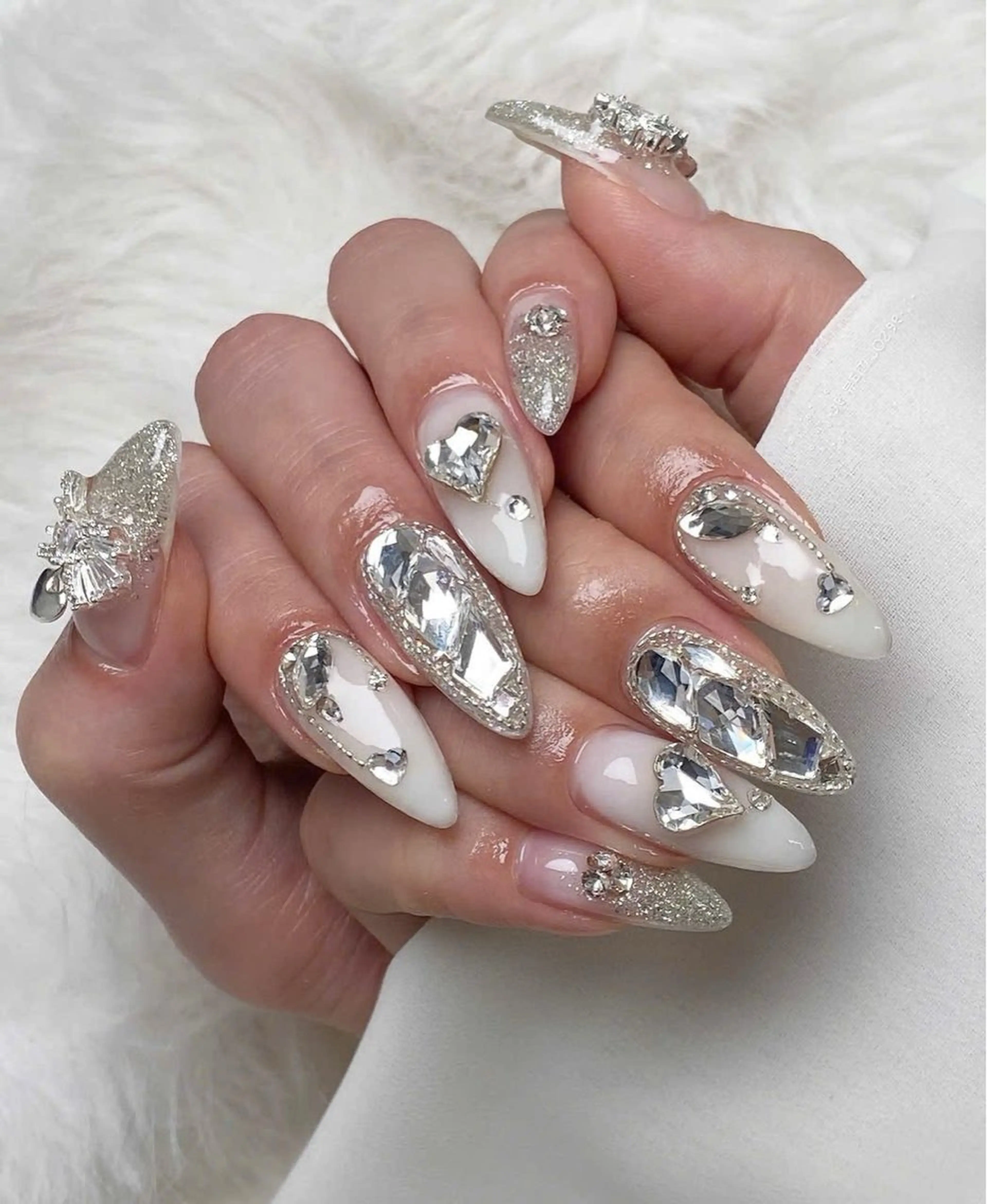 ネイル ボルドー チークネイル 成人式 フレンチネイル グラデーション ハンドネイル LynaOtsuka Nailのネイルデザイン