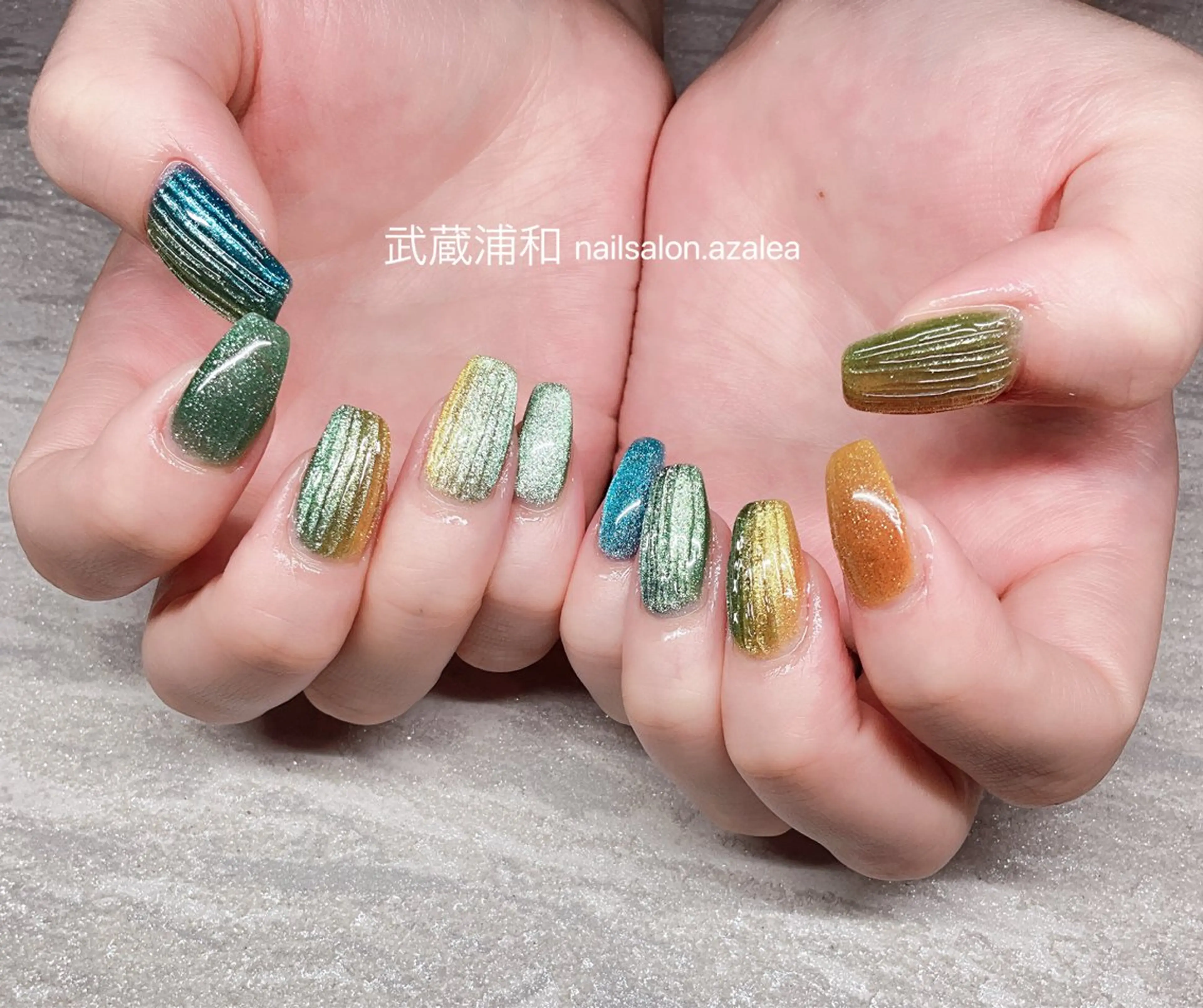 ネイル ハンドネイル R inのネイルデザイン