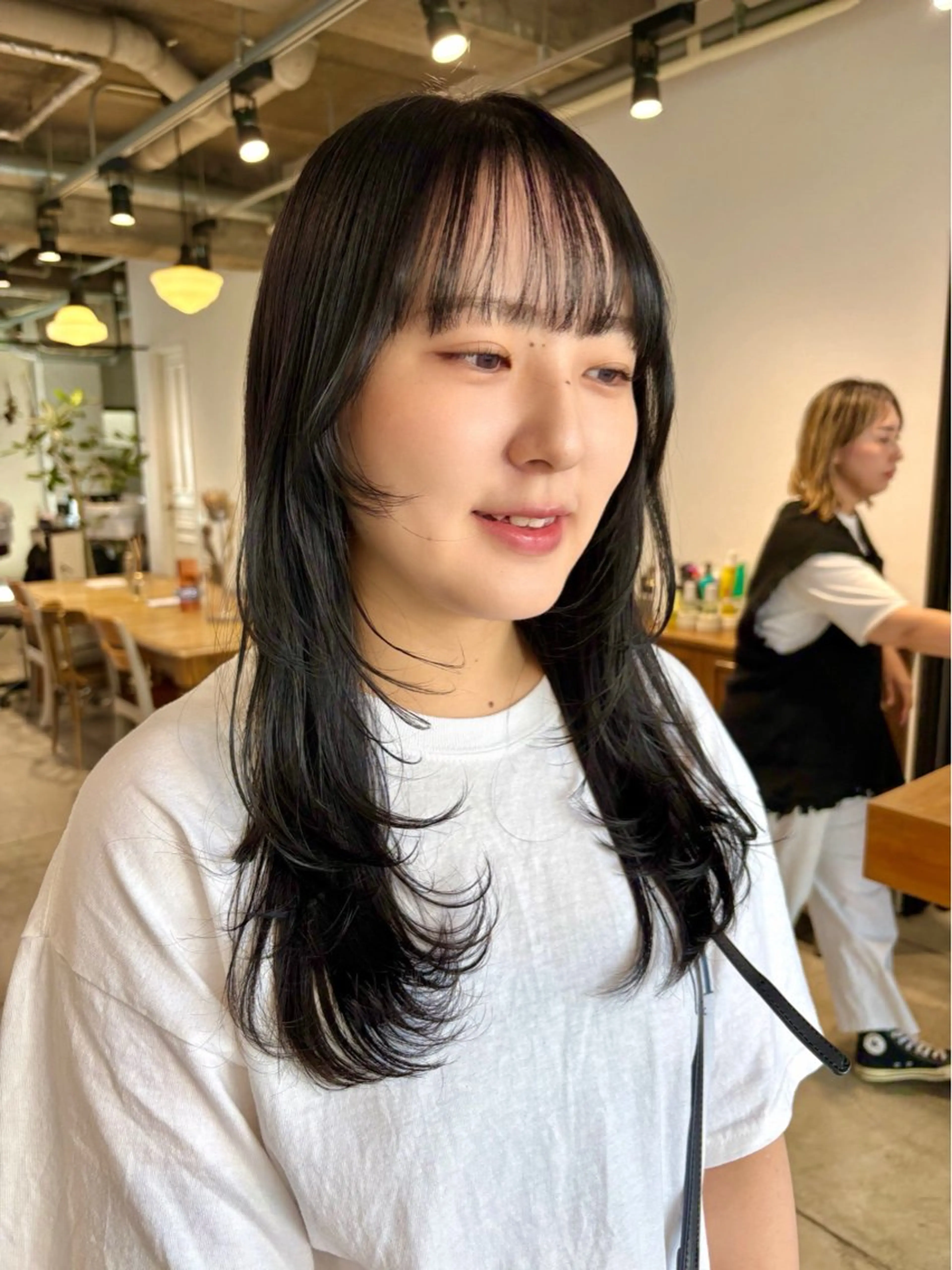 ロング カラー レイヤーカット カット ヘアカラー トリートメント ユウナ🎀暖色/オリ ーブカラー/レイヤーのヘアスタイル