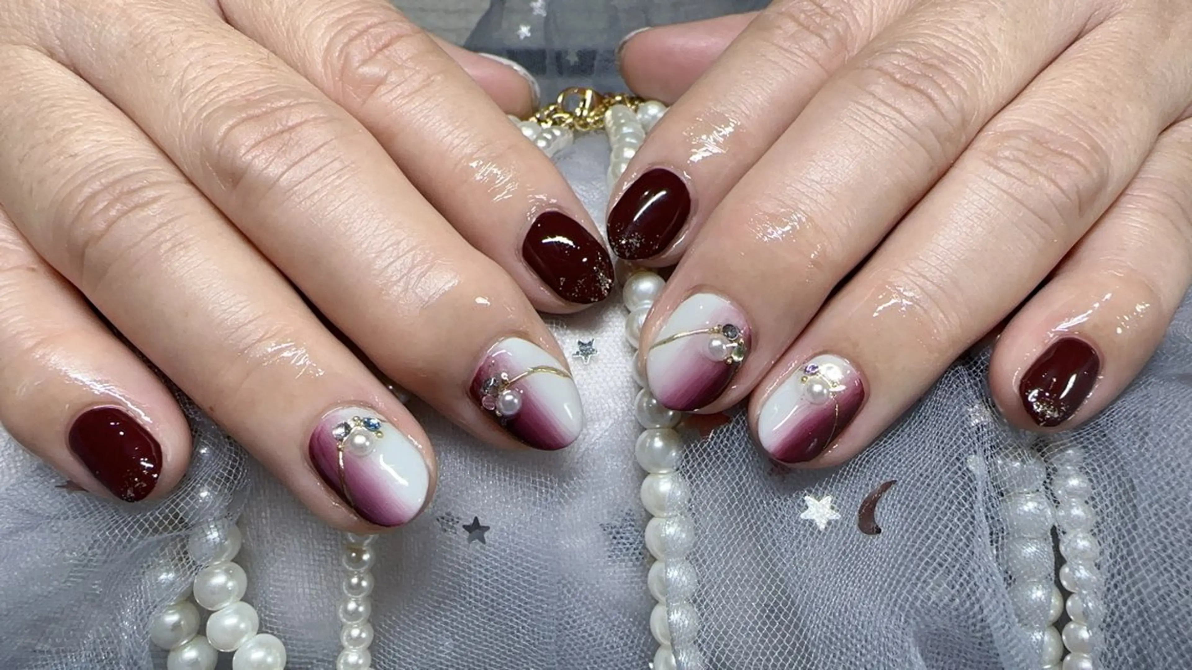 ネイル キラキラネイル ミラーネイル 持ち込み ハンドネイル Nail Salon J.Cのネイルデザイン