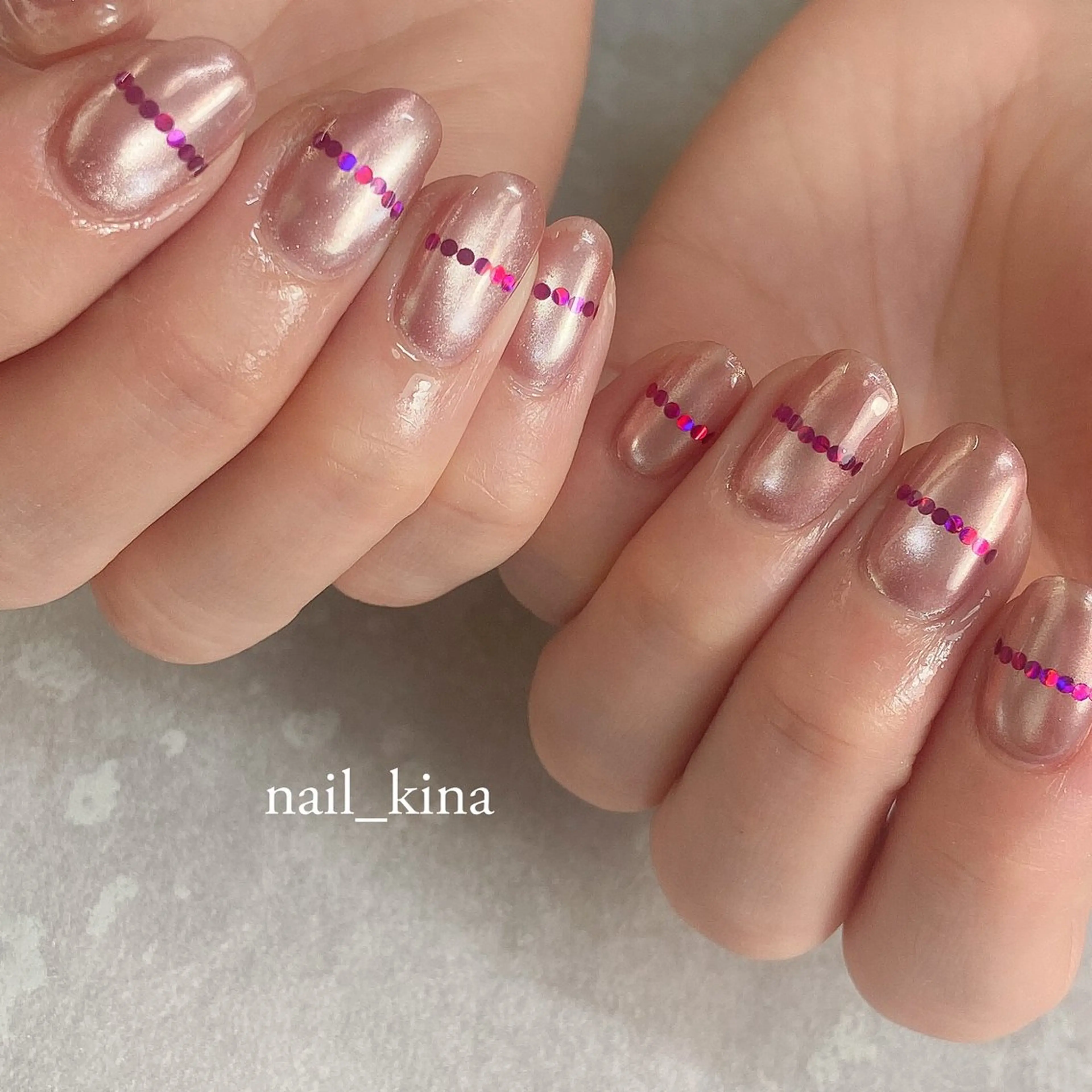 ネイル オーロラネイル マグネットネイル ピンク ハンドネイル nail_ kinaのネイルデザイン