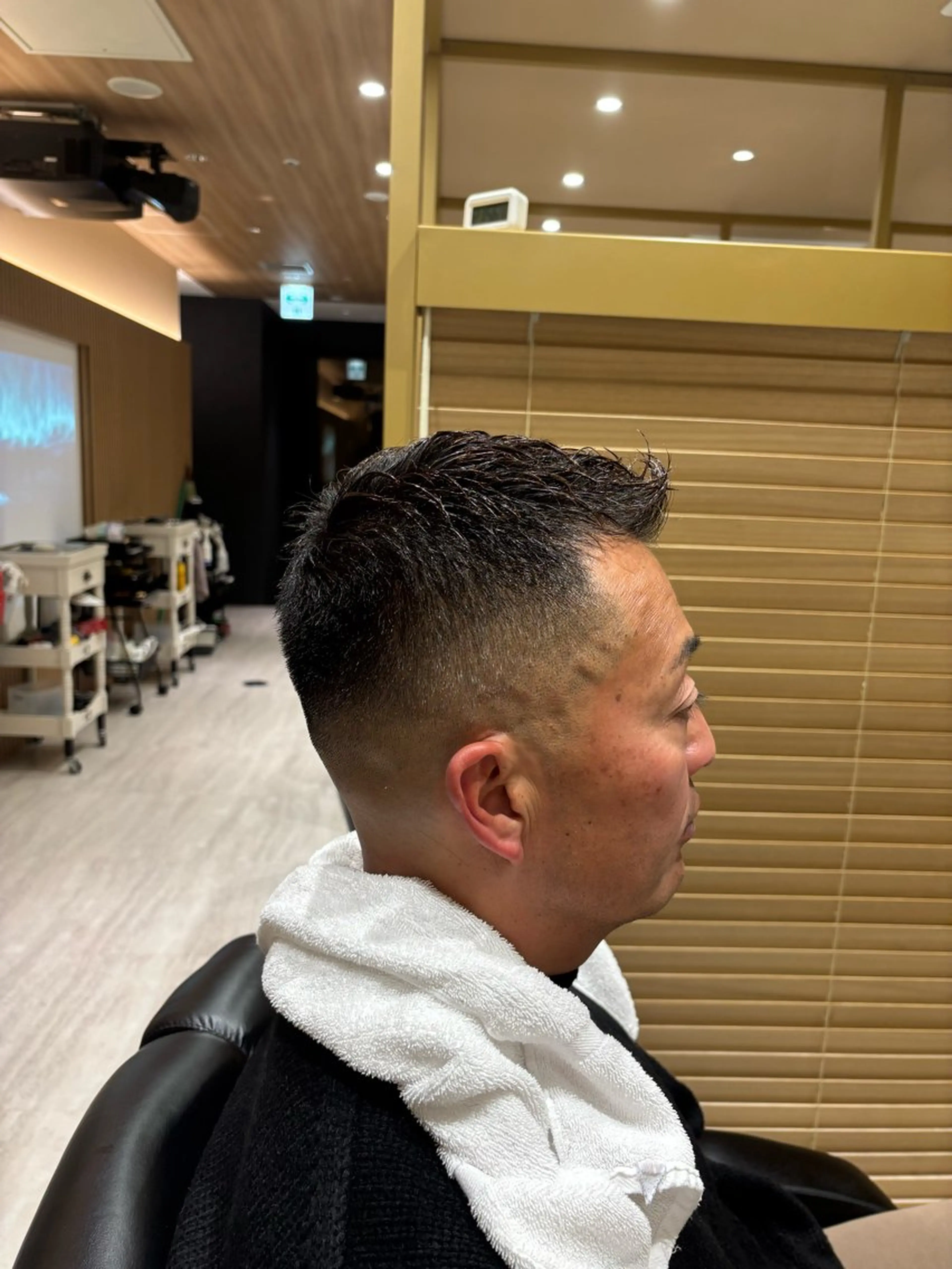 ショート YOSHIZAWA Inc premium 横浜所属・加藤 颯のヘアスタイル