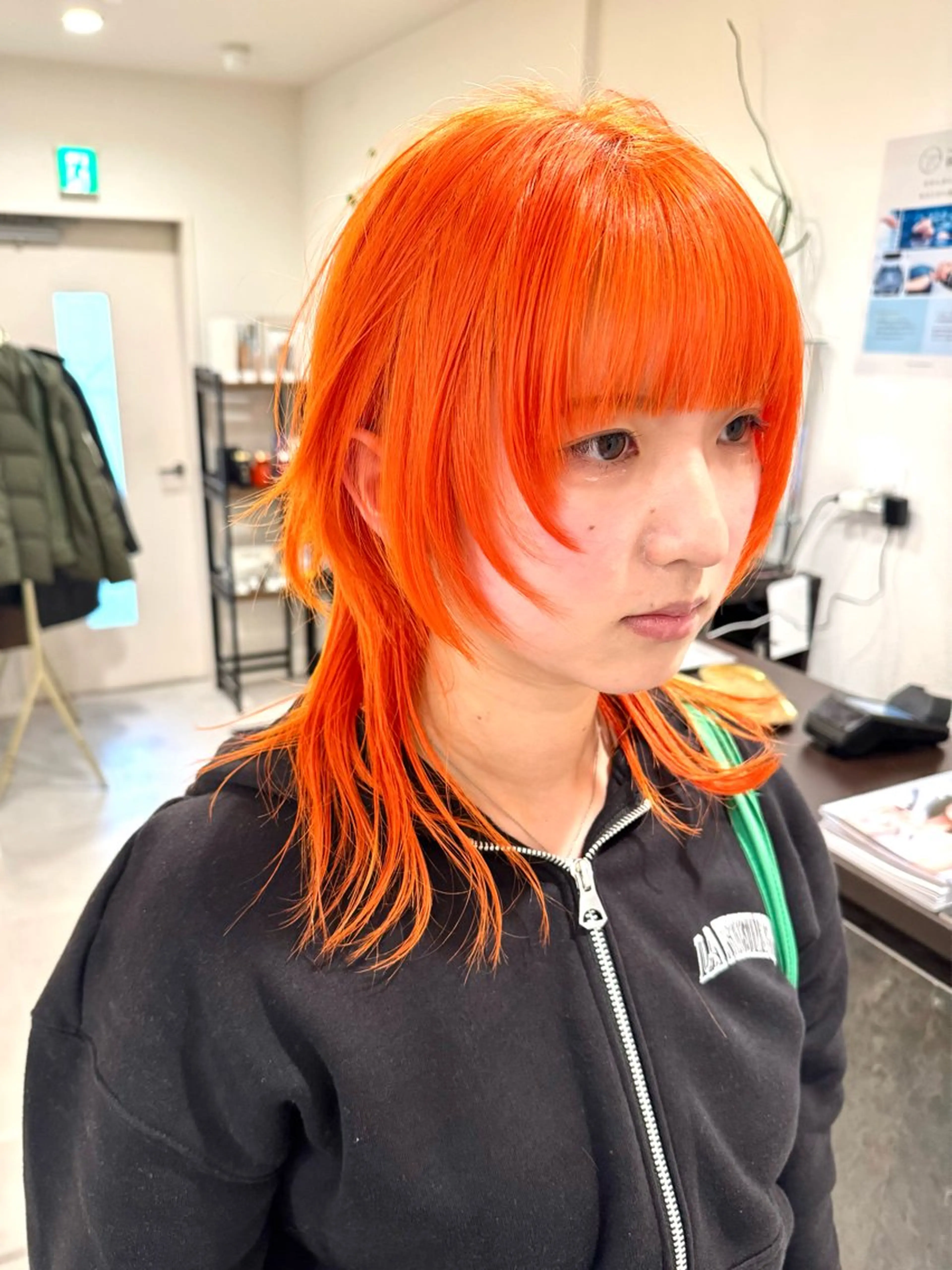 ショート カラー ハイトーンカラー オレンジ ウルフカット カット ヘアカラー トリートメント ハイトーン/レイヤー /ウルフ⭐️永田⭐️のヘアスタイル