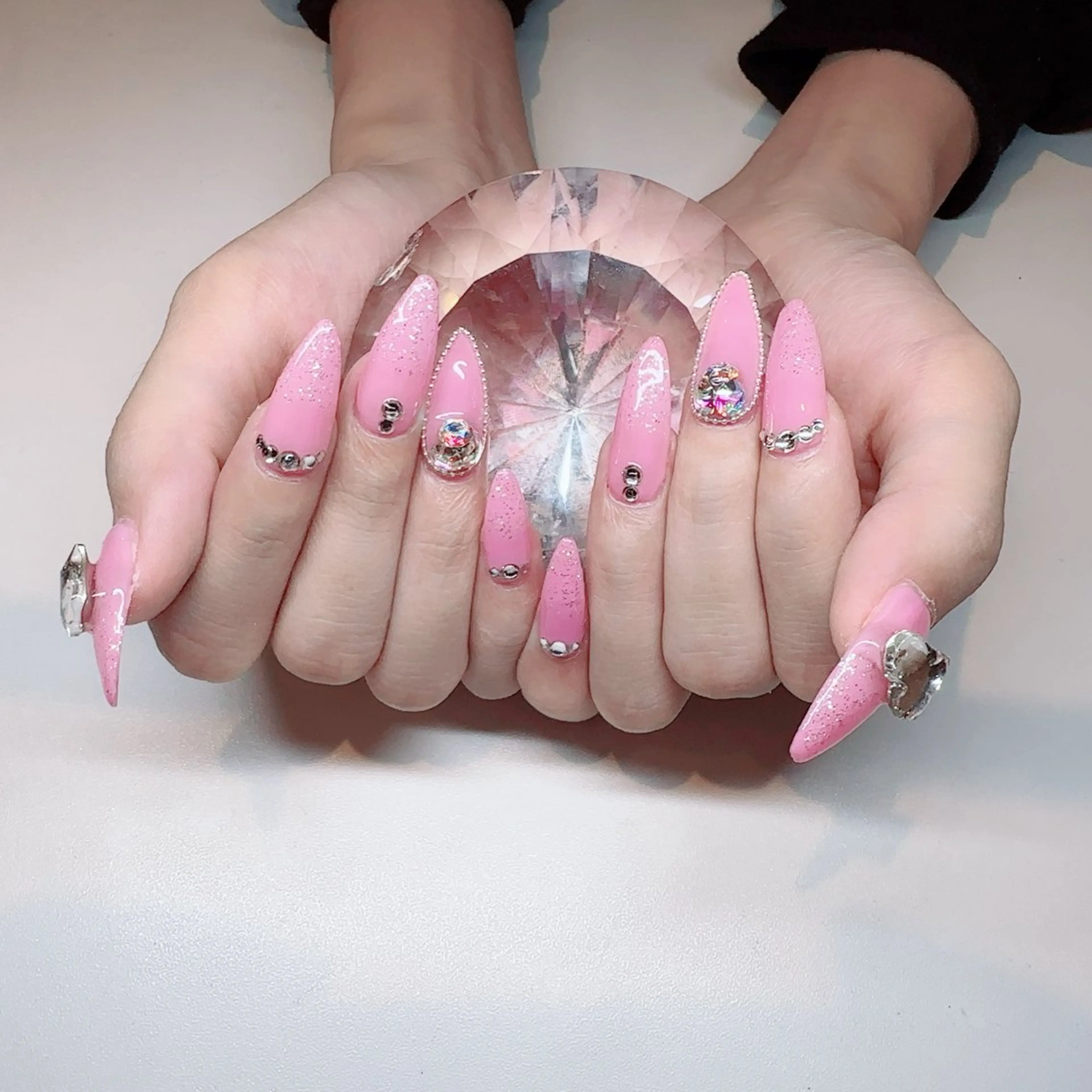 ネイル ハンドネイル FeatherBea utySalonのネイルデザイン