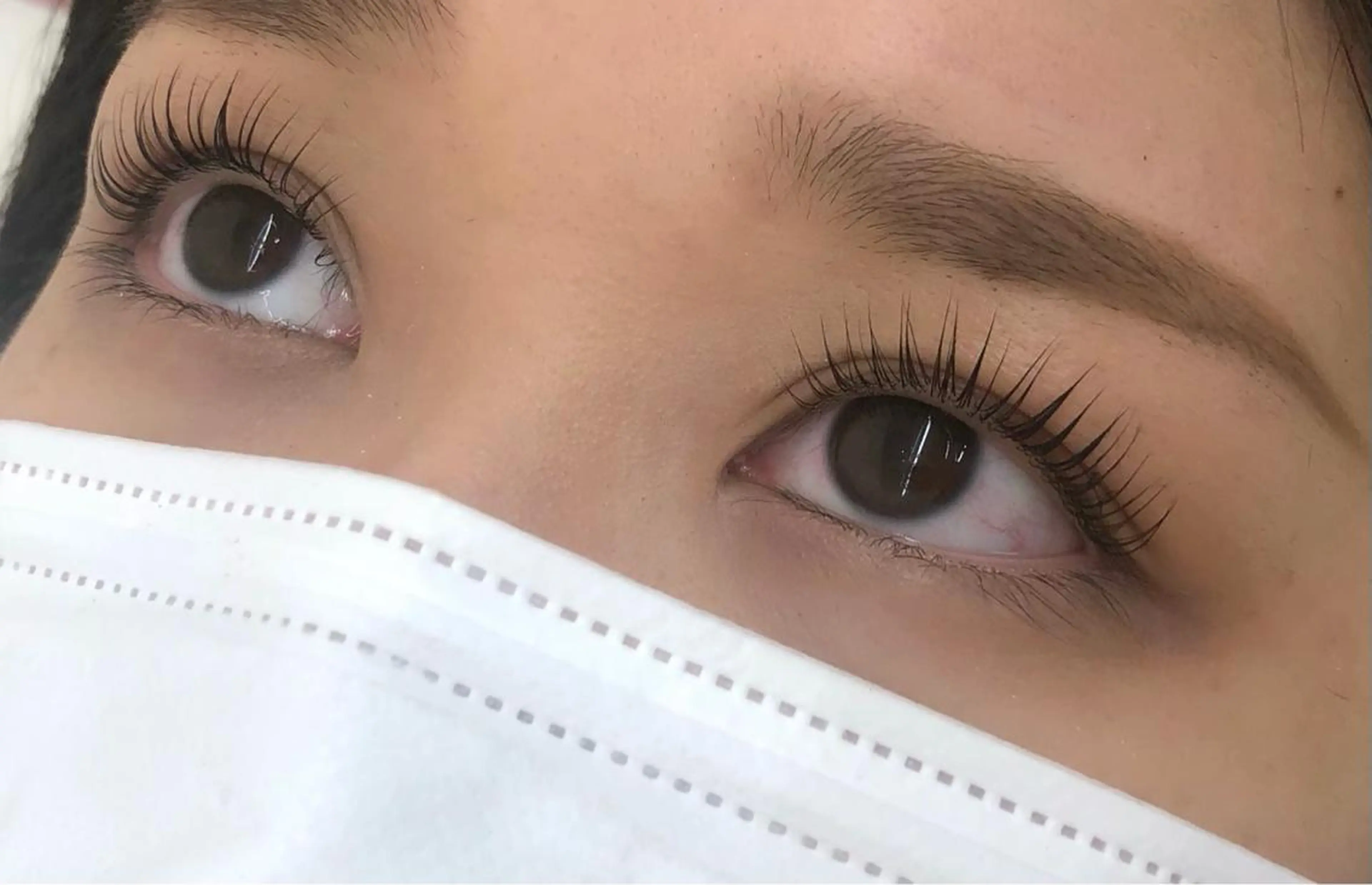 マツエク・マツパ クレアラルーチェ大阪茨木駅前店所属・NiKOR beautyの眉毛・アイブロウイメージ