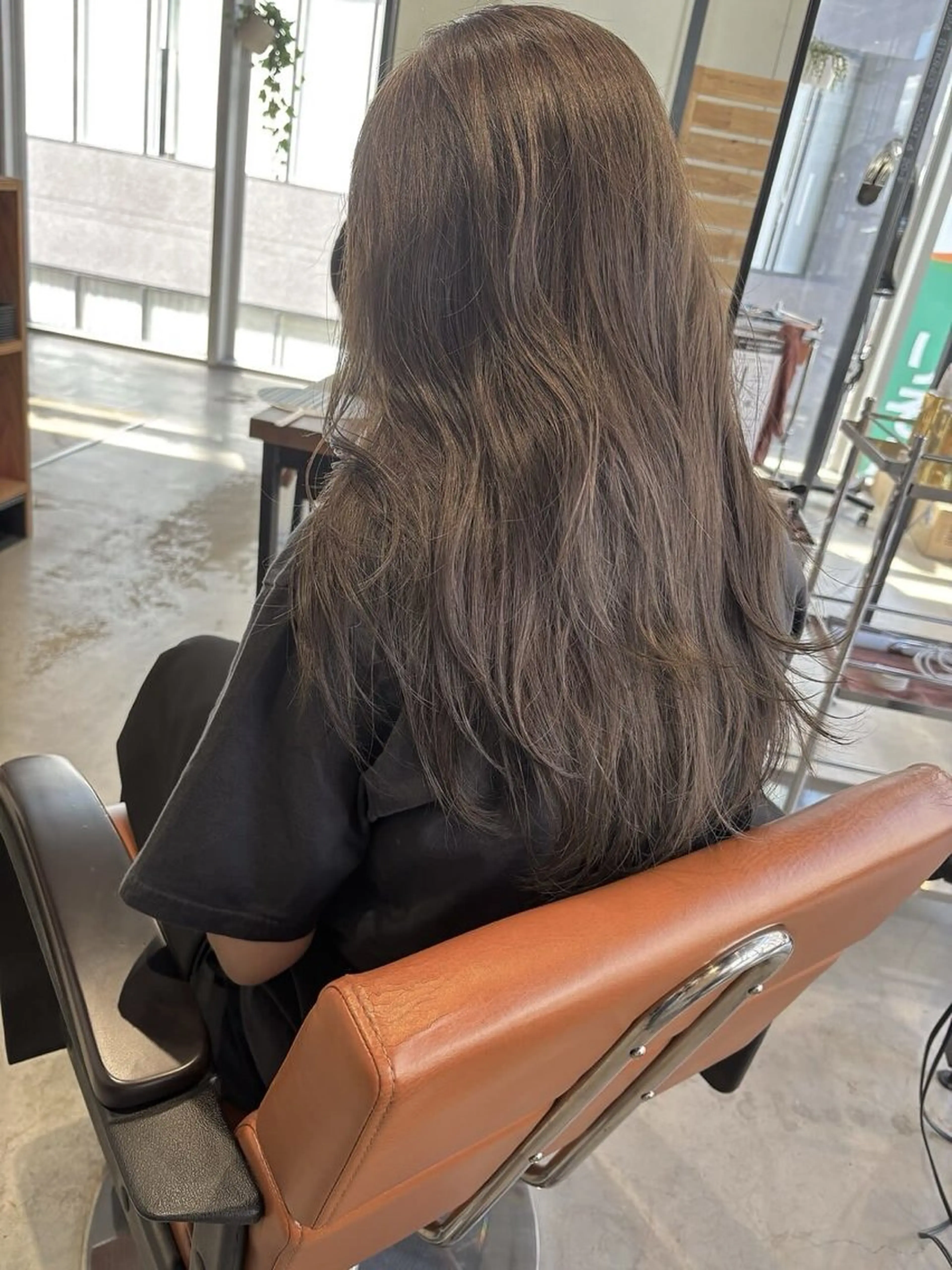 ロング カラー ダブルカラー ハイトーンカラー ボブ 顔周りカット 髪質改善 RISE SWELL momoneのヘアスタイル
