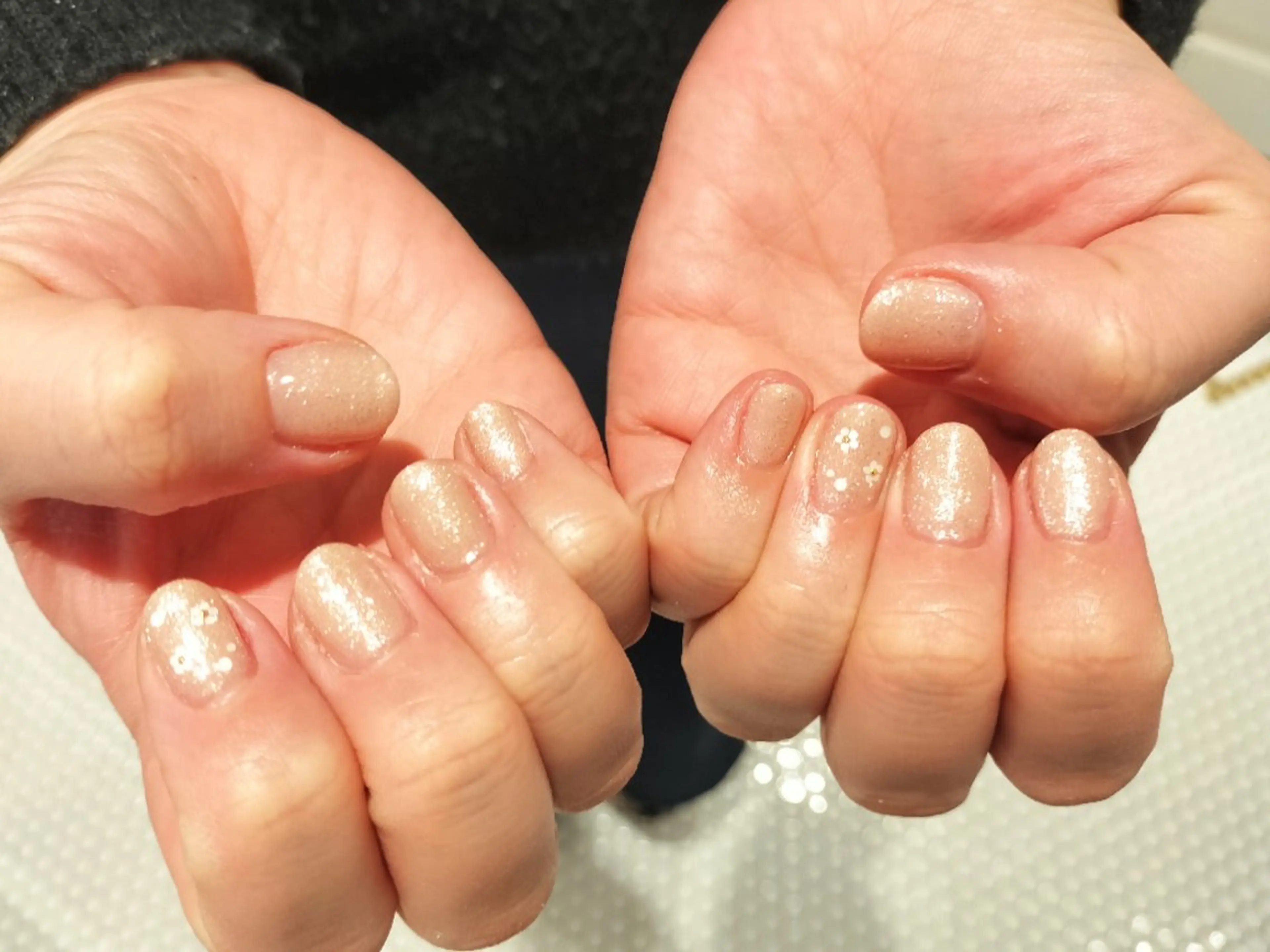 ネイル pool🦄 miyamoto.のネイルデザイン