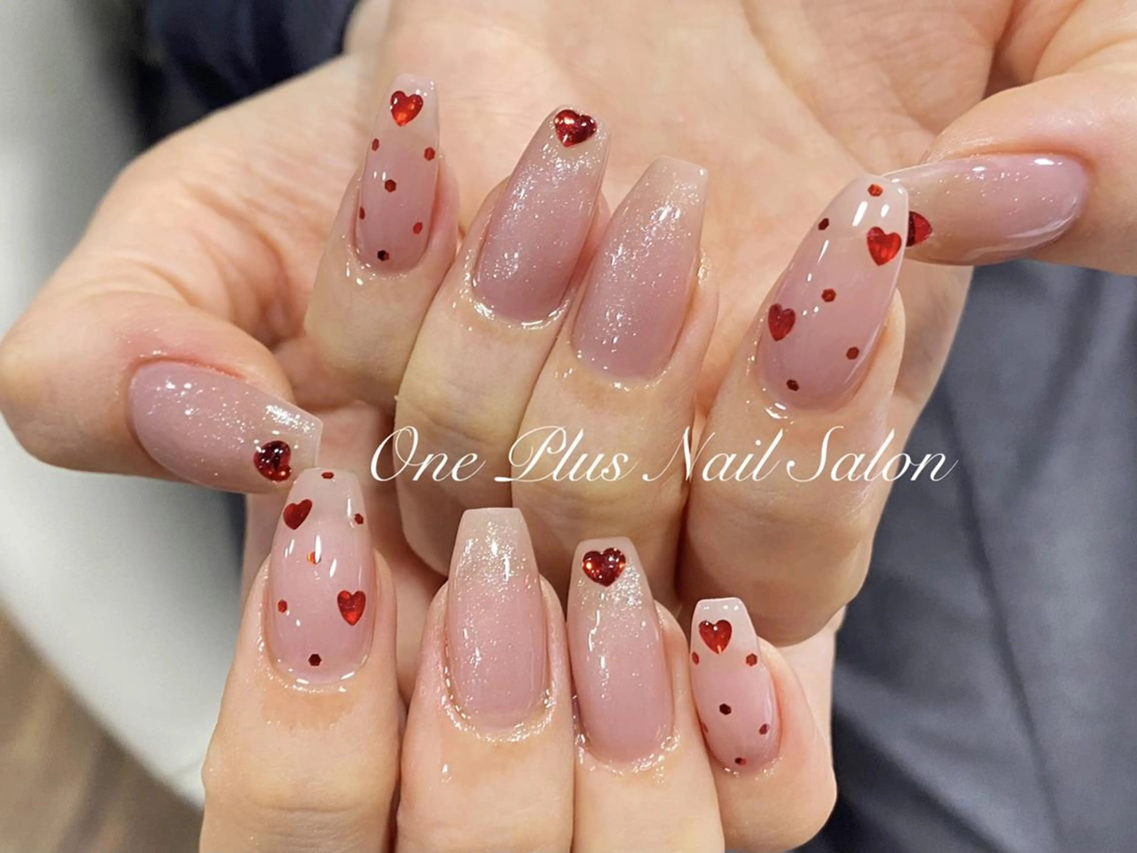 ネイル アートネイル ブルー フレンチネイル ガーリー ピンク ハンドネイル One Plus Nail Salonのネイルデザイン