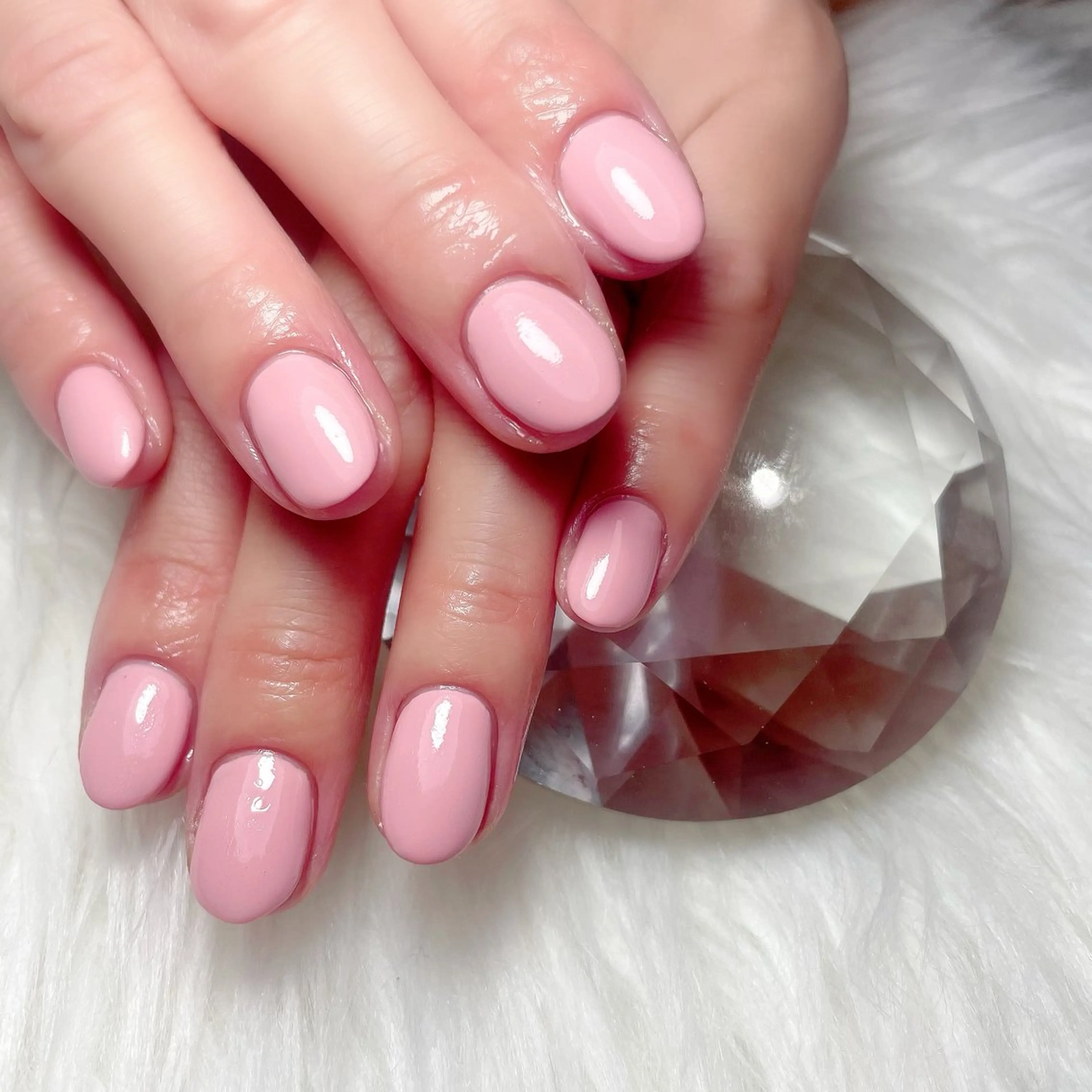 ネイル WHITE NAIL 宝塚所属・中田 未優のネイルデザイン