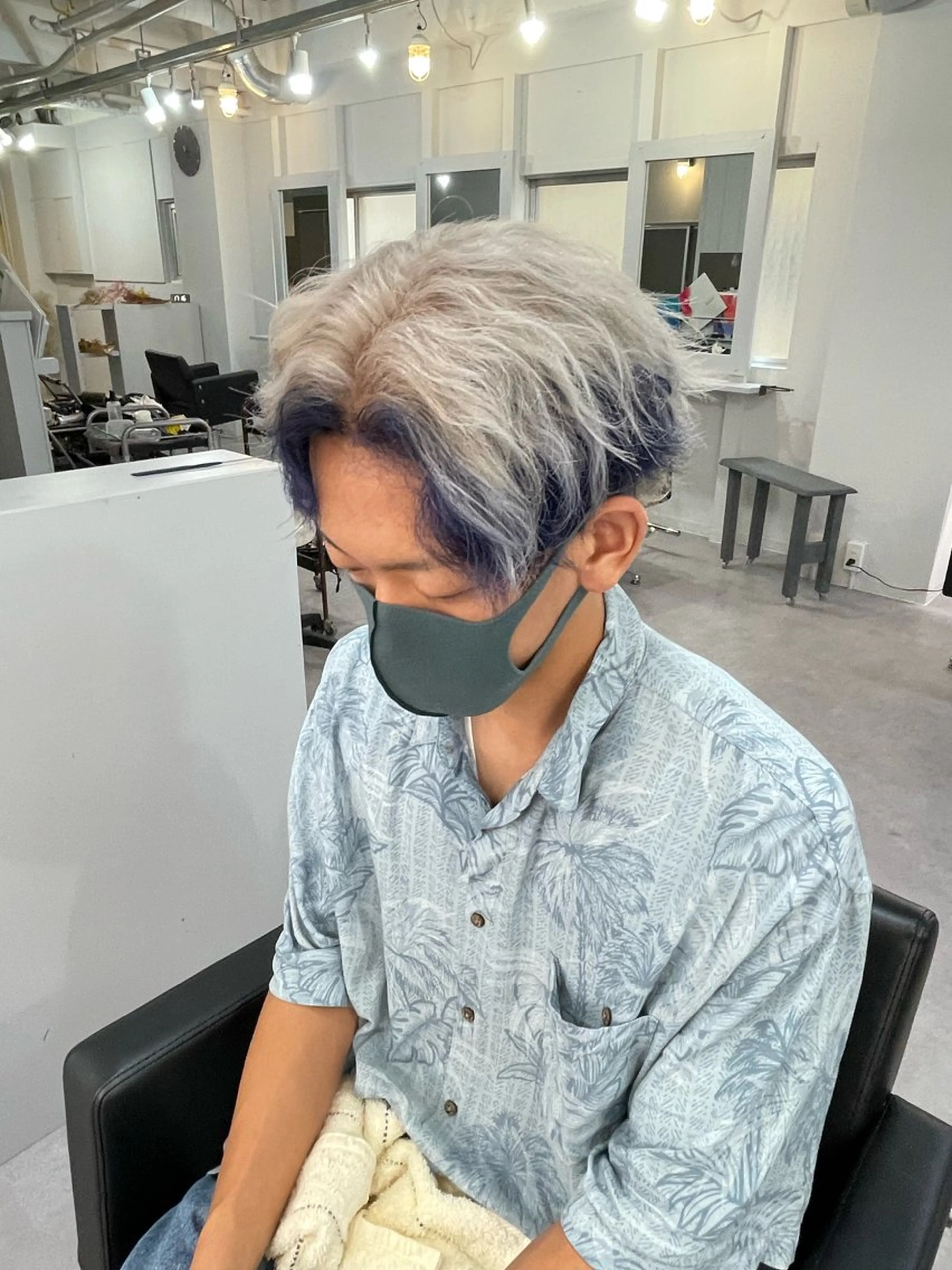 カラー メンズ ブルーカラー ブルーパープル カット ヘアカラー Cielro【 シェイロ 】所属・Cielro/ダブル カラー/西田咲希のヘアスタイル