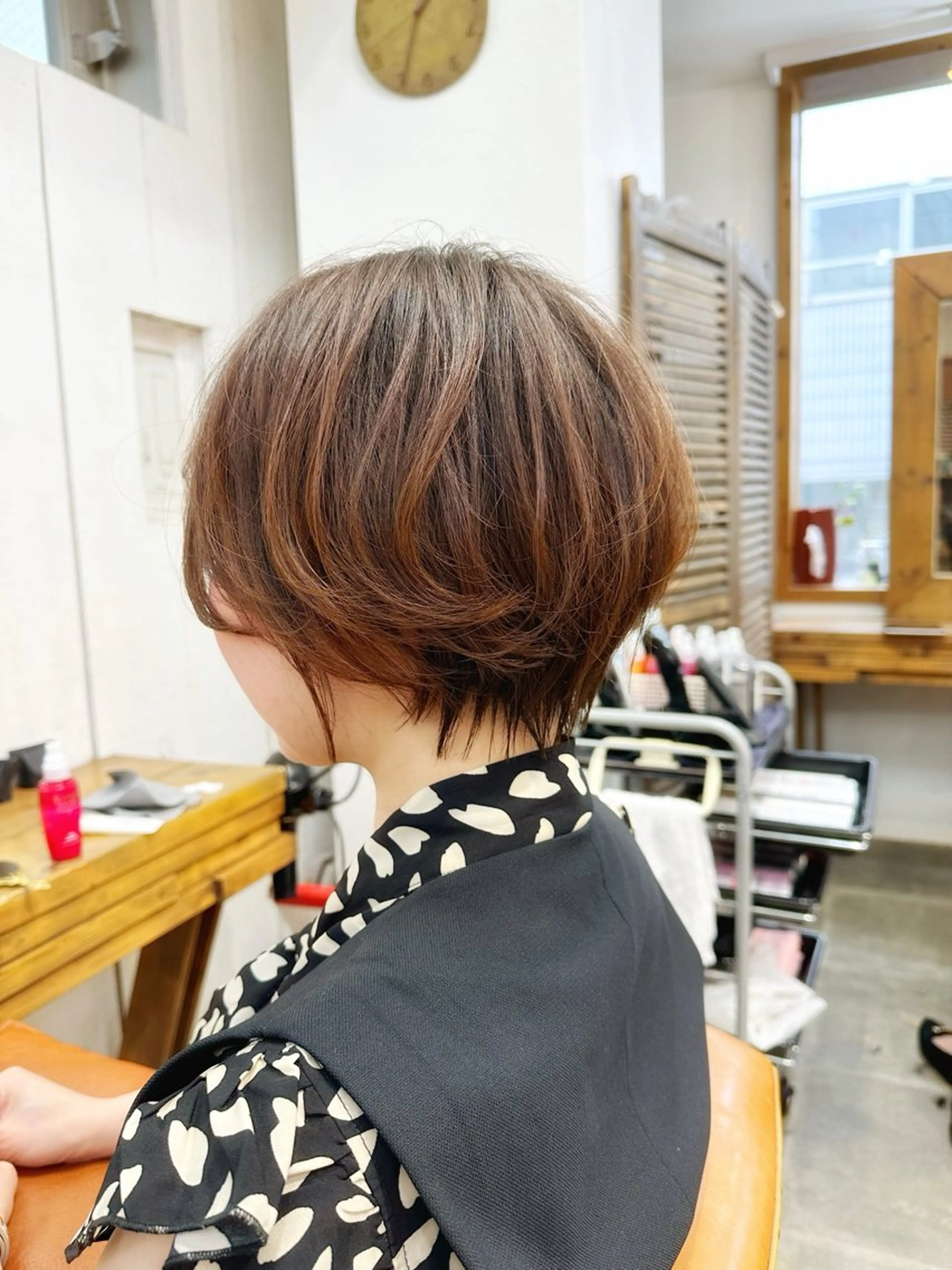 ショート ショートボブ ハンサムショート ボブ くせ毛 ショートヘア カット トリートメント newline銀座所属・銀座ショート/ 大人ショート/金子涼のヘアスタイル