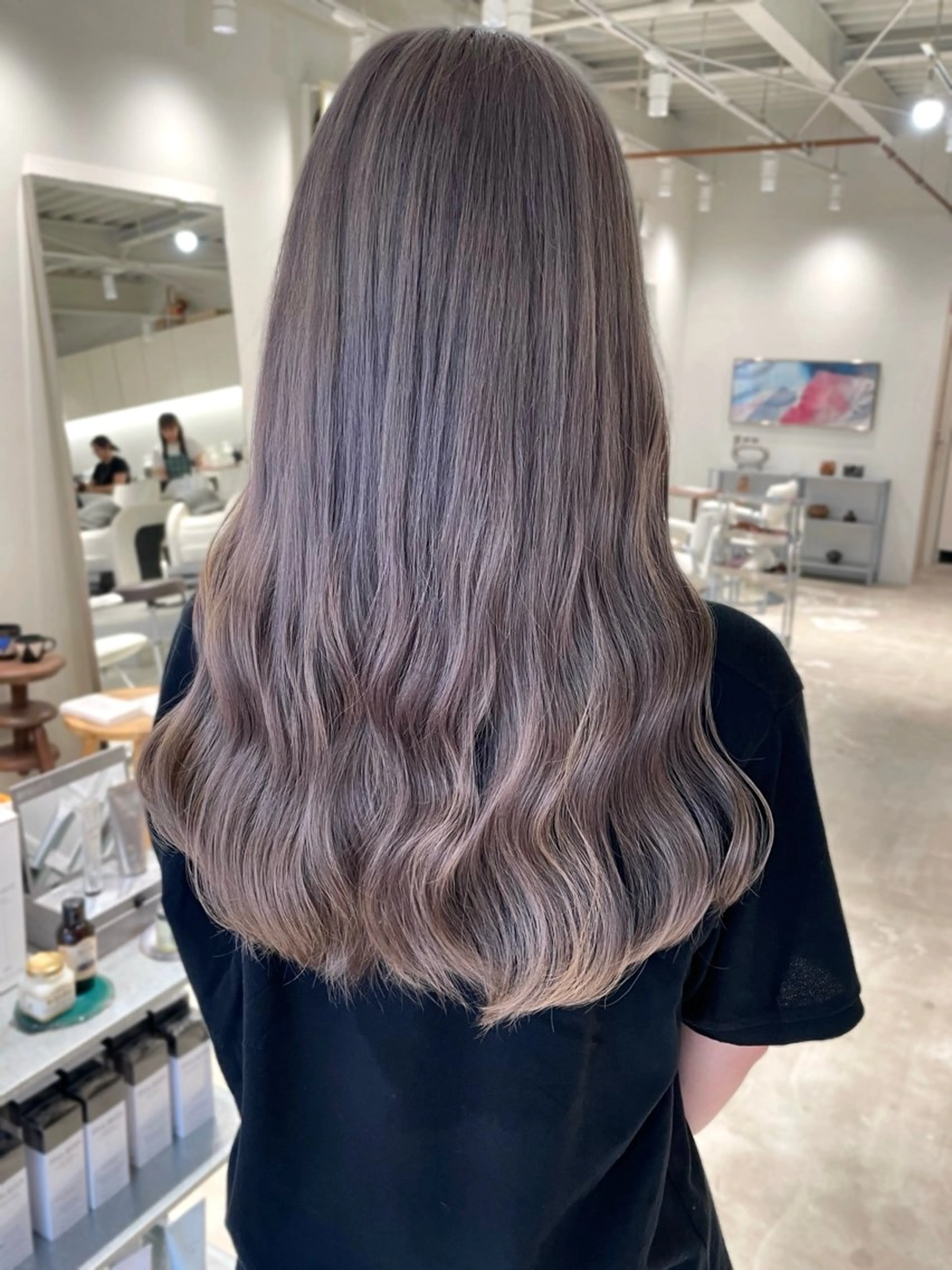 ロング カラー ヘアカラー 林 千聖のヘアスタイル