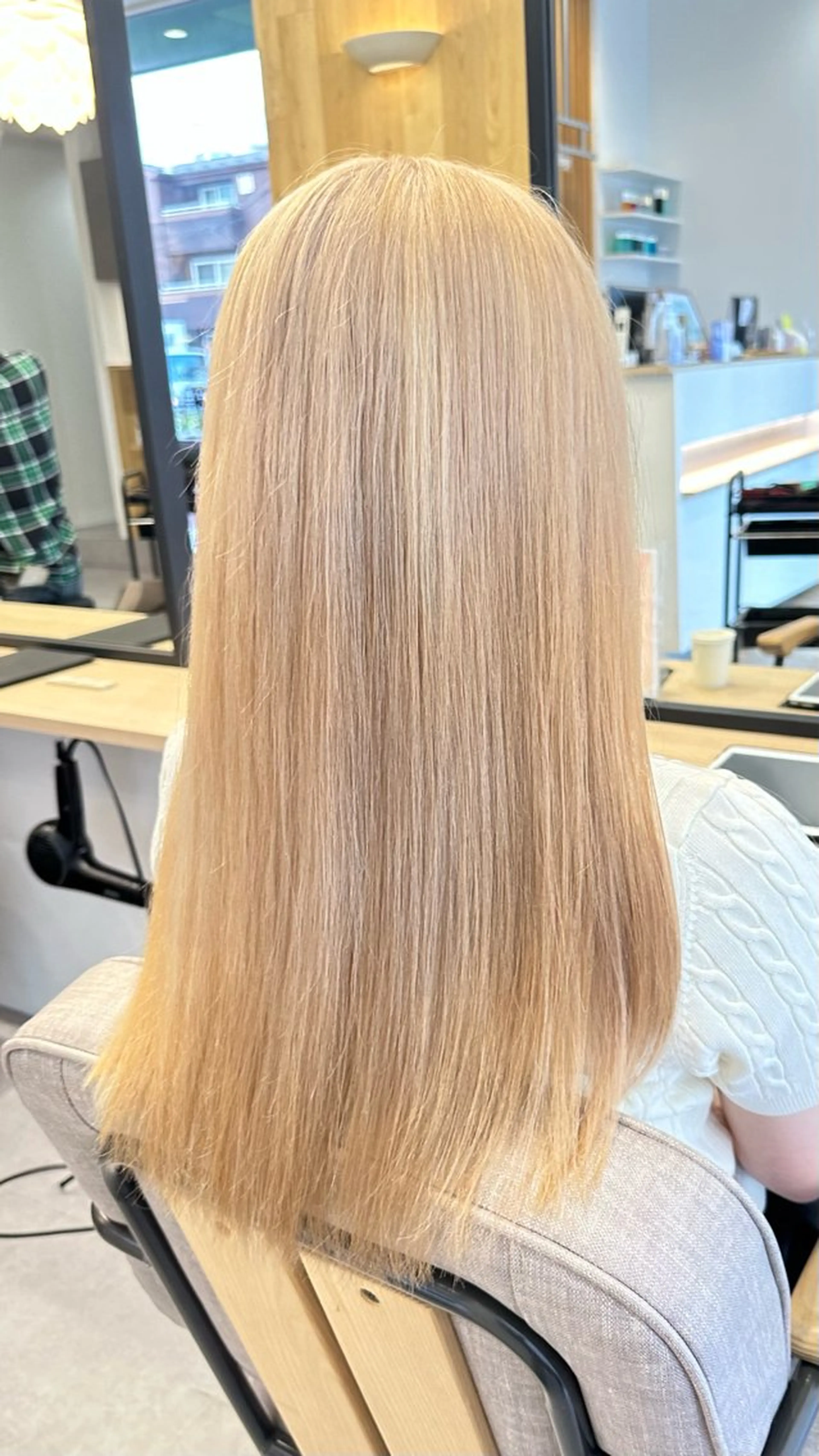 ロング カラー ベージュカラー ブリーチ ダブルカラー ピンクカラー ピンクベージュ カット ヘアカラー 🦋大類 奏愛🦋のヘアスタイル