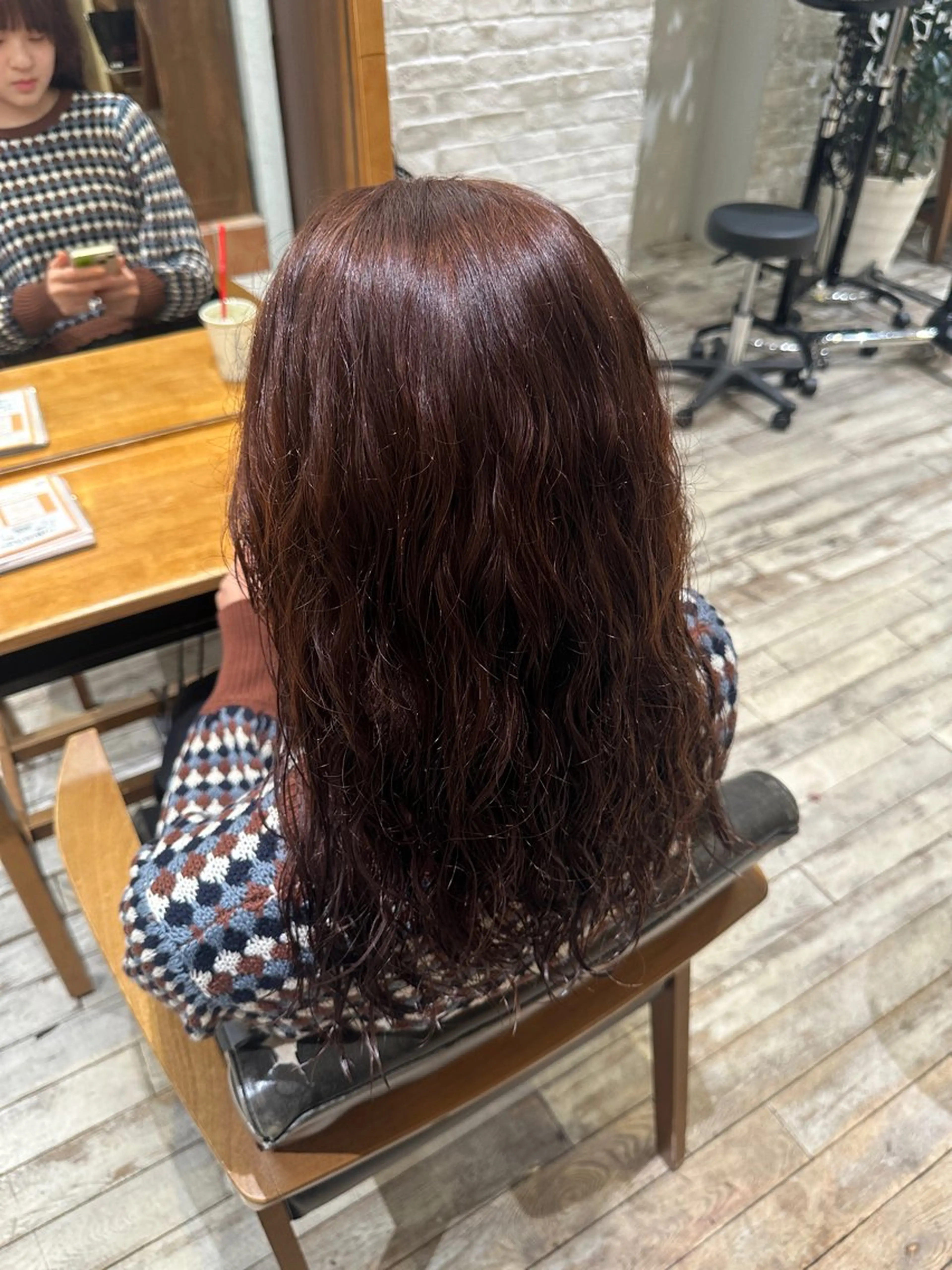 ロング カラー Aura所属・丸山 心 / 艶カラーのヘアスタイル