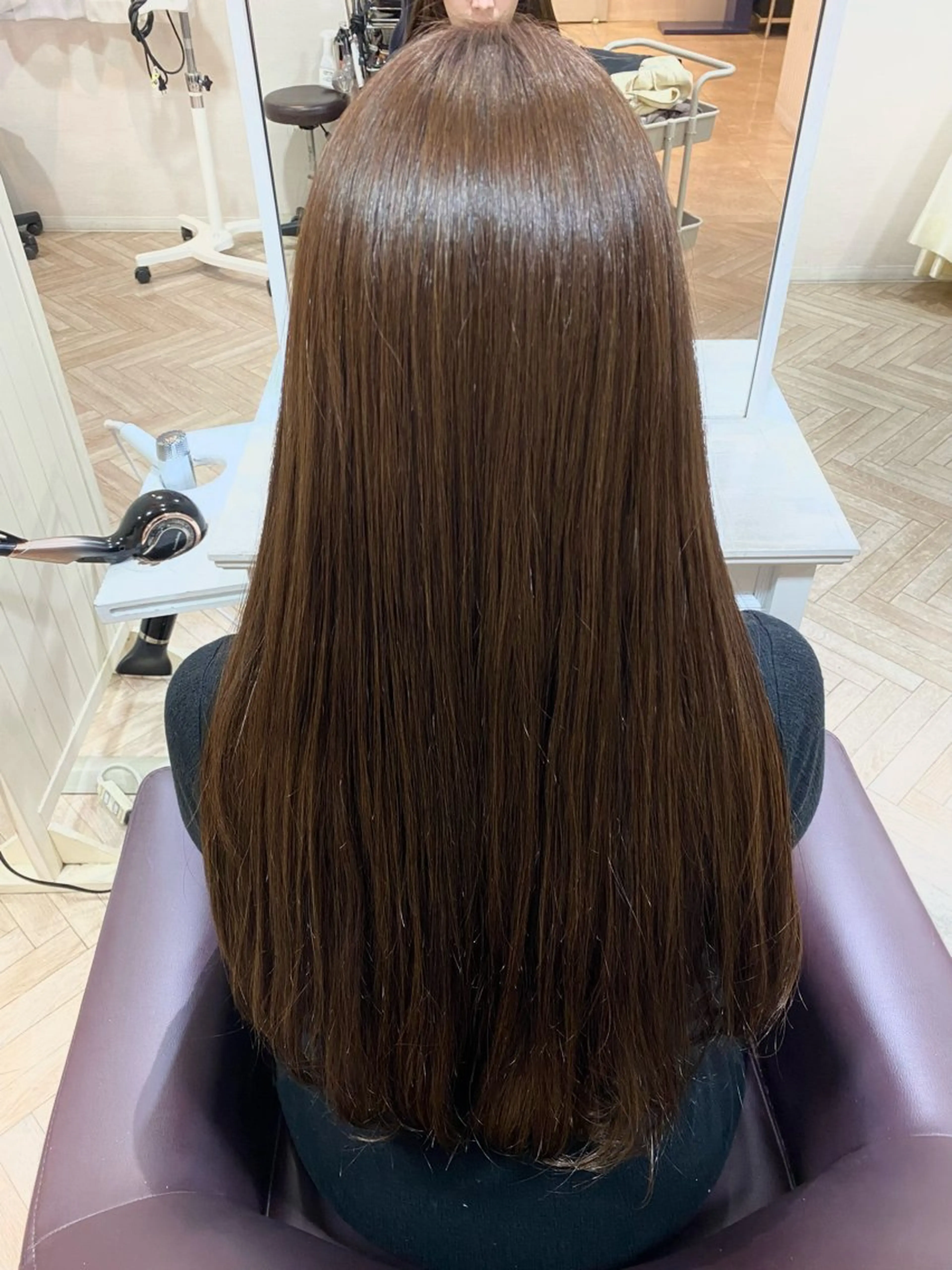 ロング カラー ブラウンカラー カット ヘアカラー Reginavita栄店 【レジナヴィータ】所属・鈴木 二依奈のヘアスタイル