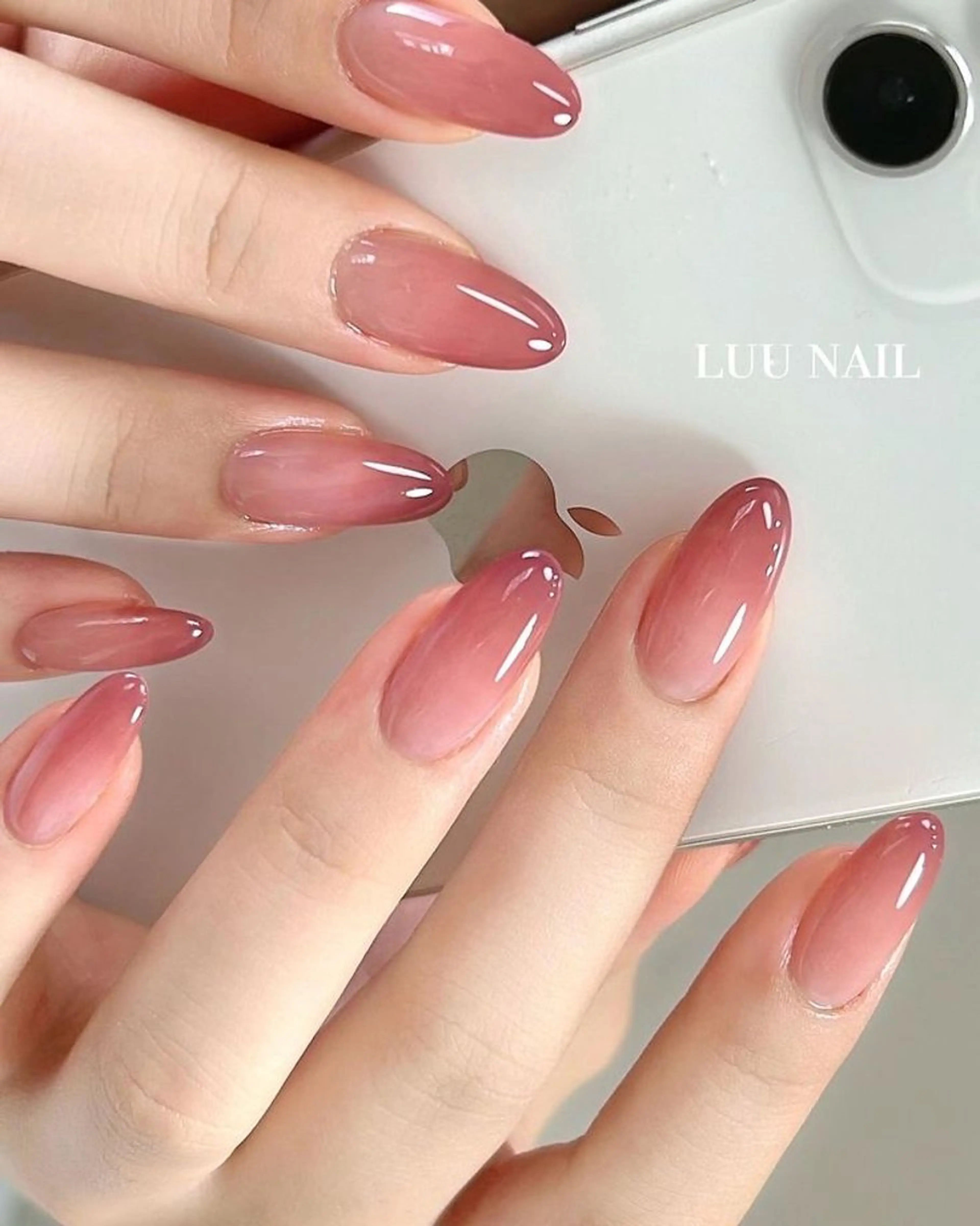 ネイル Rose Ana.Chuoのネイルデザイン
