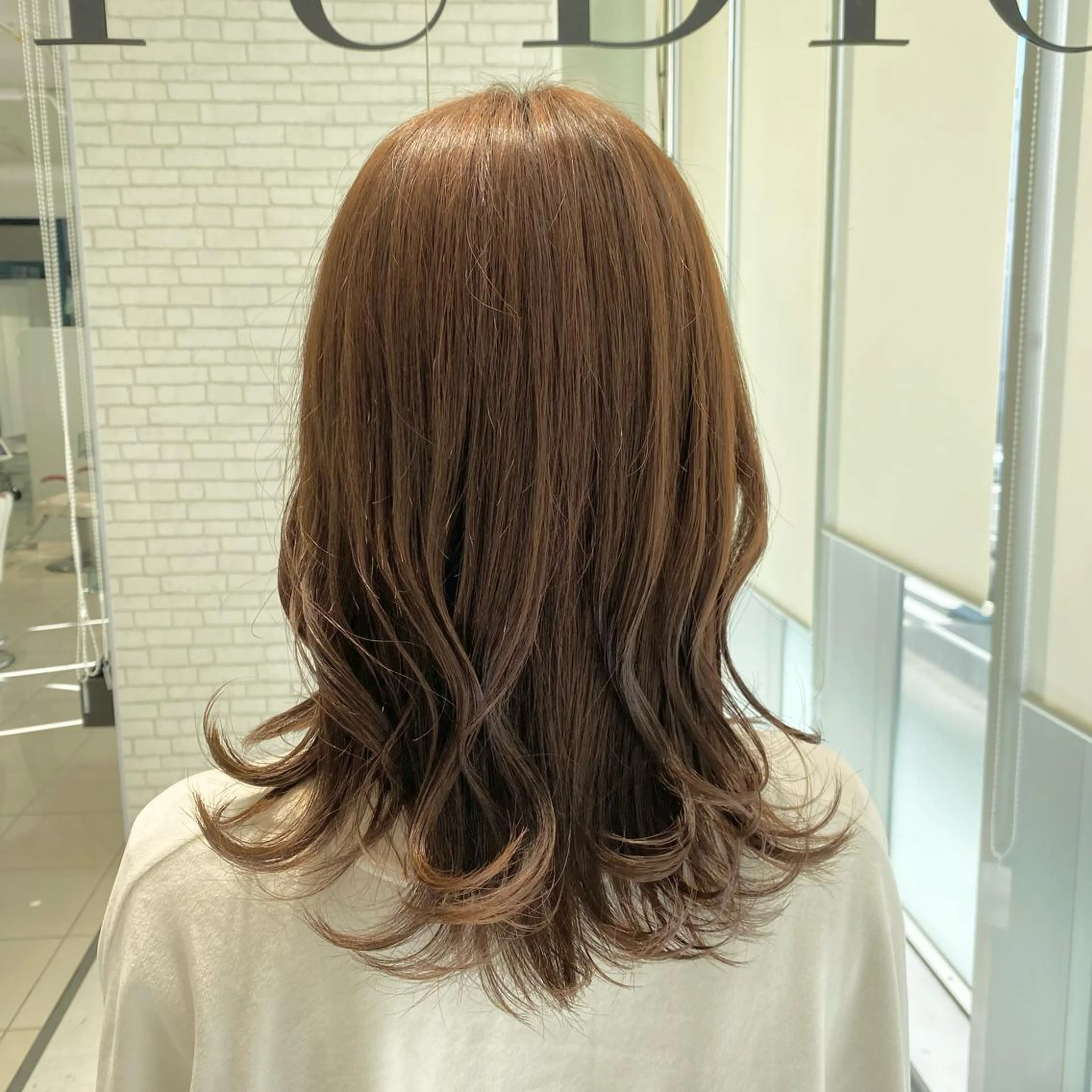 カラー ブラウンカラー ヘアカラー トリートメント stylist 🐶内藤 成香のヘアスタイル