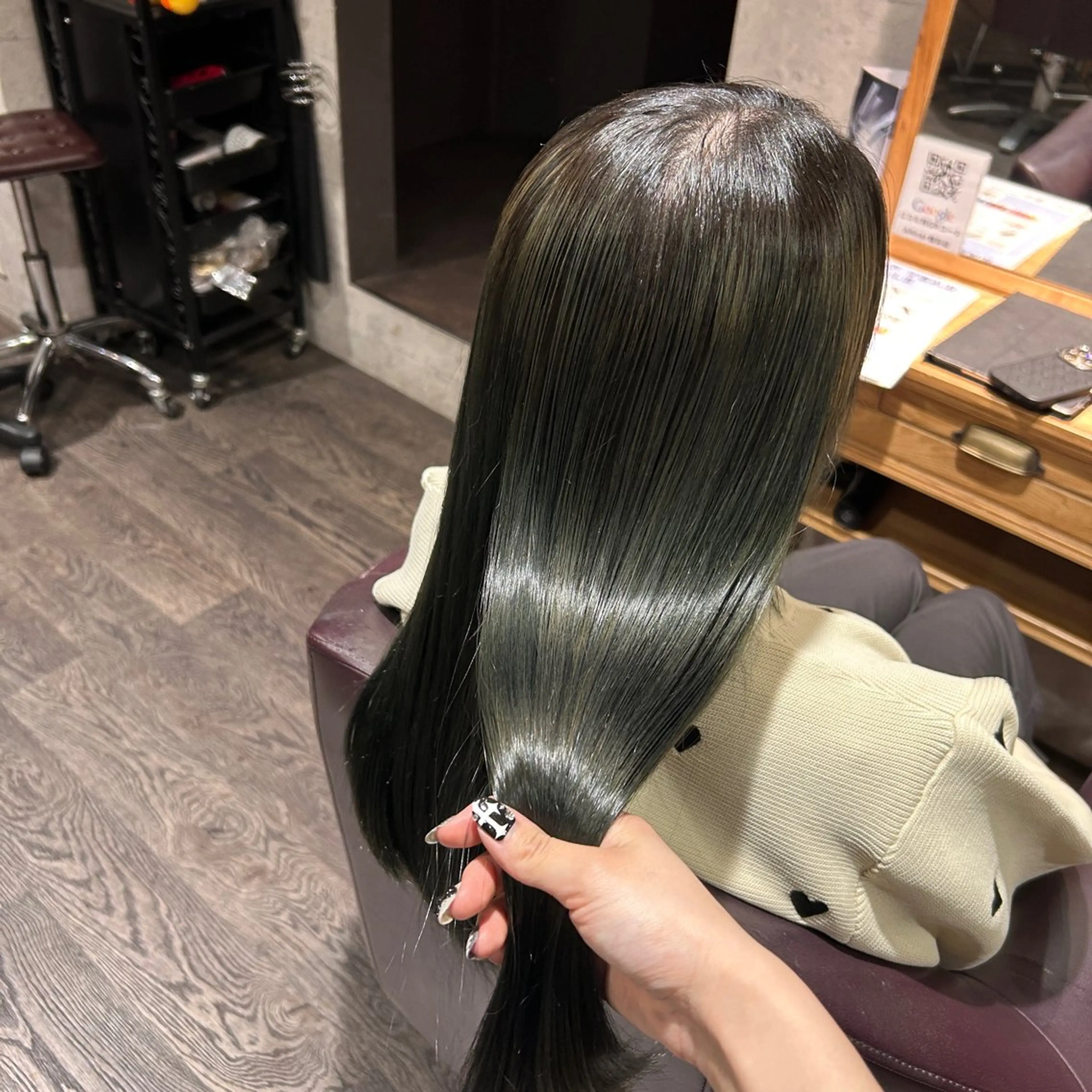 セミロング カラー カット ヘアカラー トリートメント ハイトーン🇰🇷 19歳美容師アリルのヘアスタイル