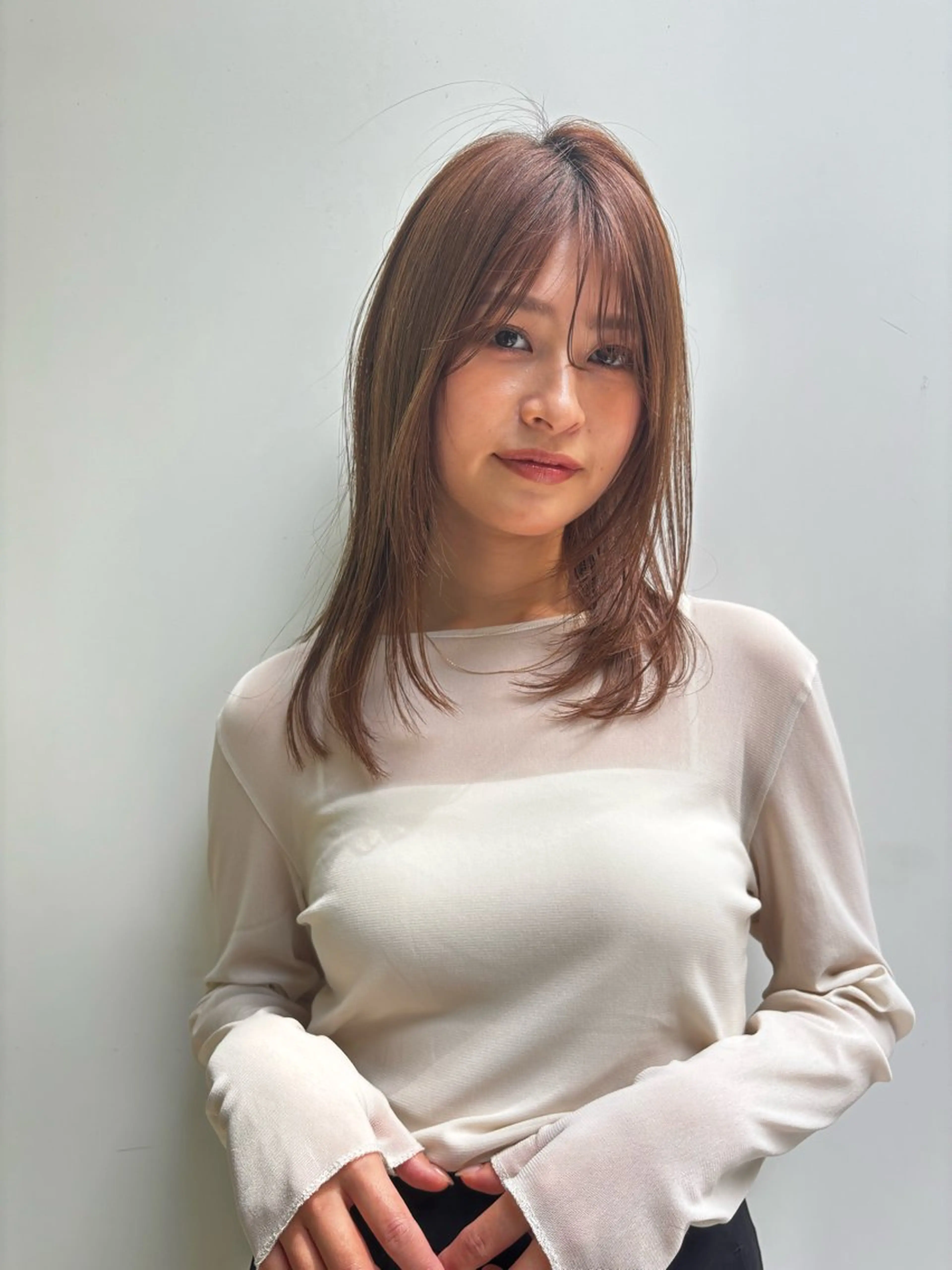 セミロング カラー 顔まわり/レイヤー 🌼MIU🌼のヘアスタイル