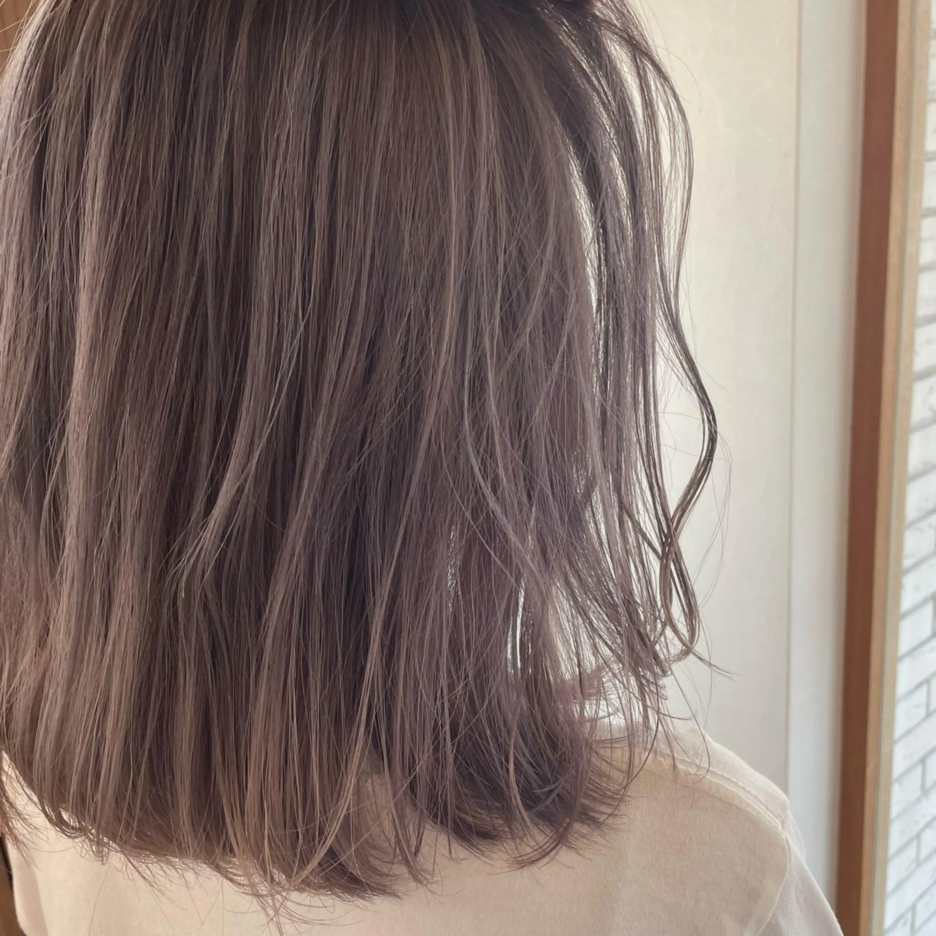 ショート カラー ヘアアレンジ グレージュ 🎗秋山勇 /三宮指名No.1のヘアスタイル