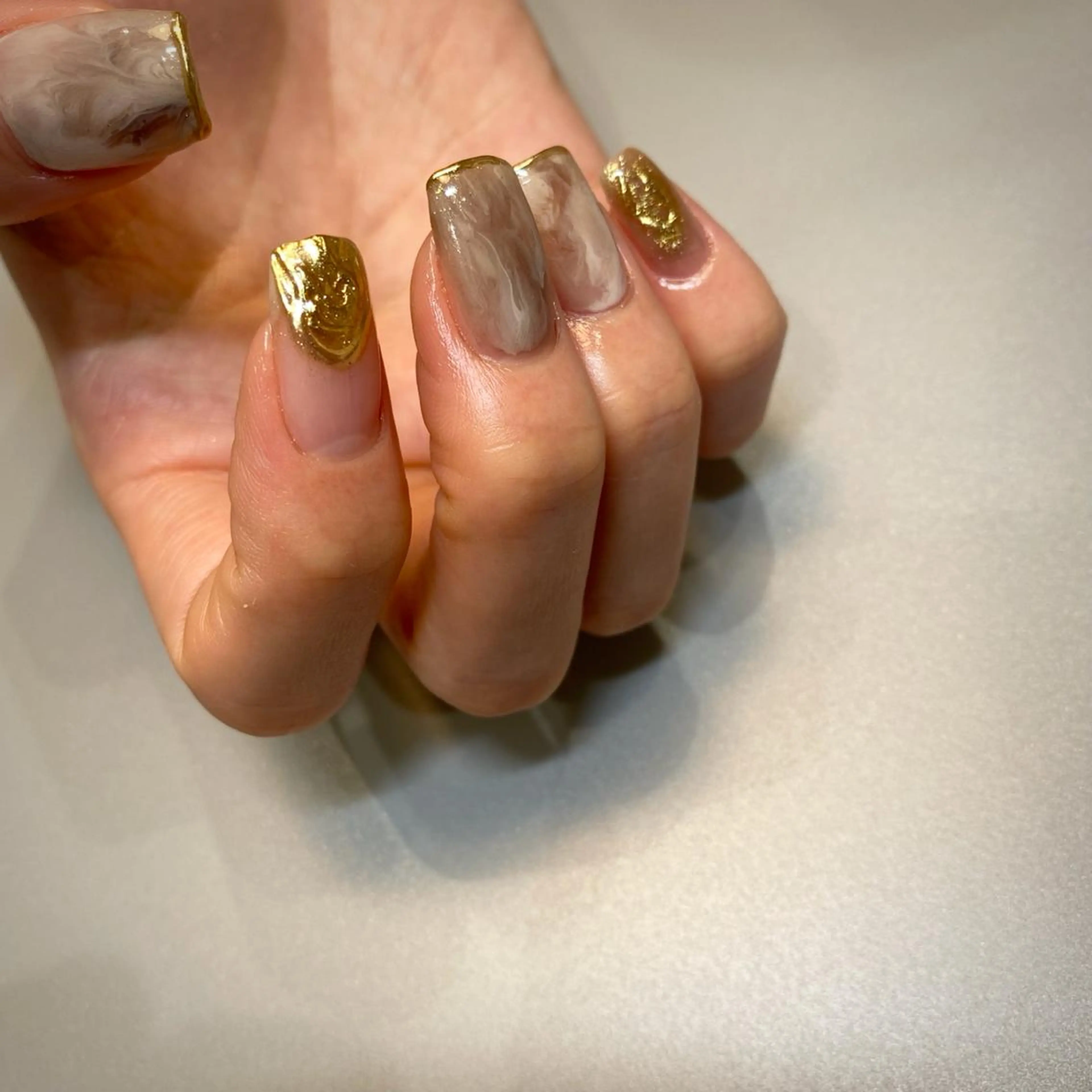 ネイル ハンドネイル NINEnami ニュアンスネイルのネイルデザイン