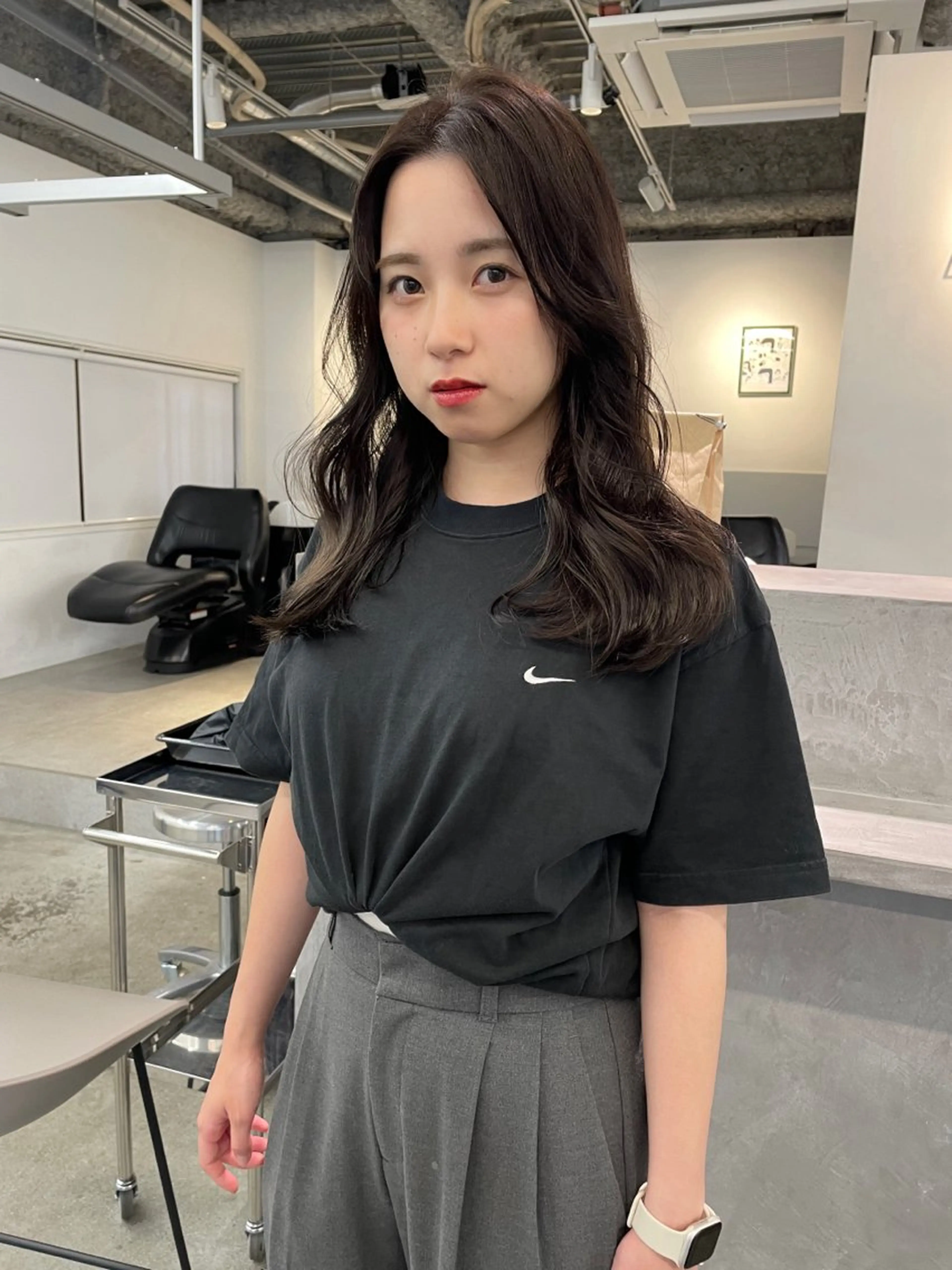 ロング カラー 透明感カラー グレージュ カット レイヤーパーマ、ボブ 小須田ゆあのヘアスタイル