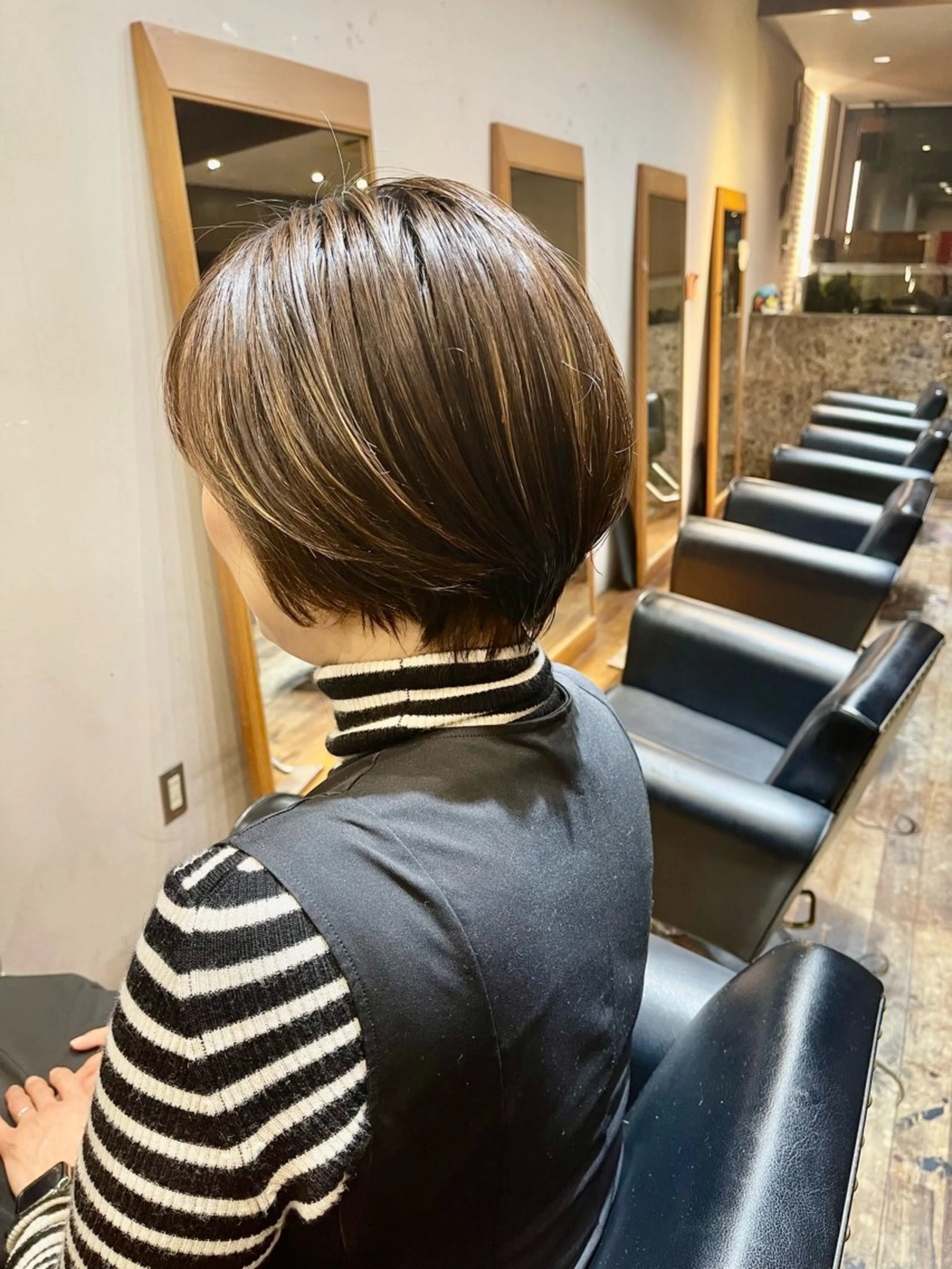 ショート アンダーバーホワイト上本町所属・園田 としきのヘアスタイル