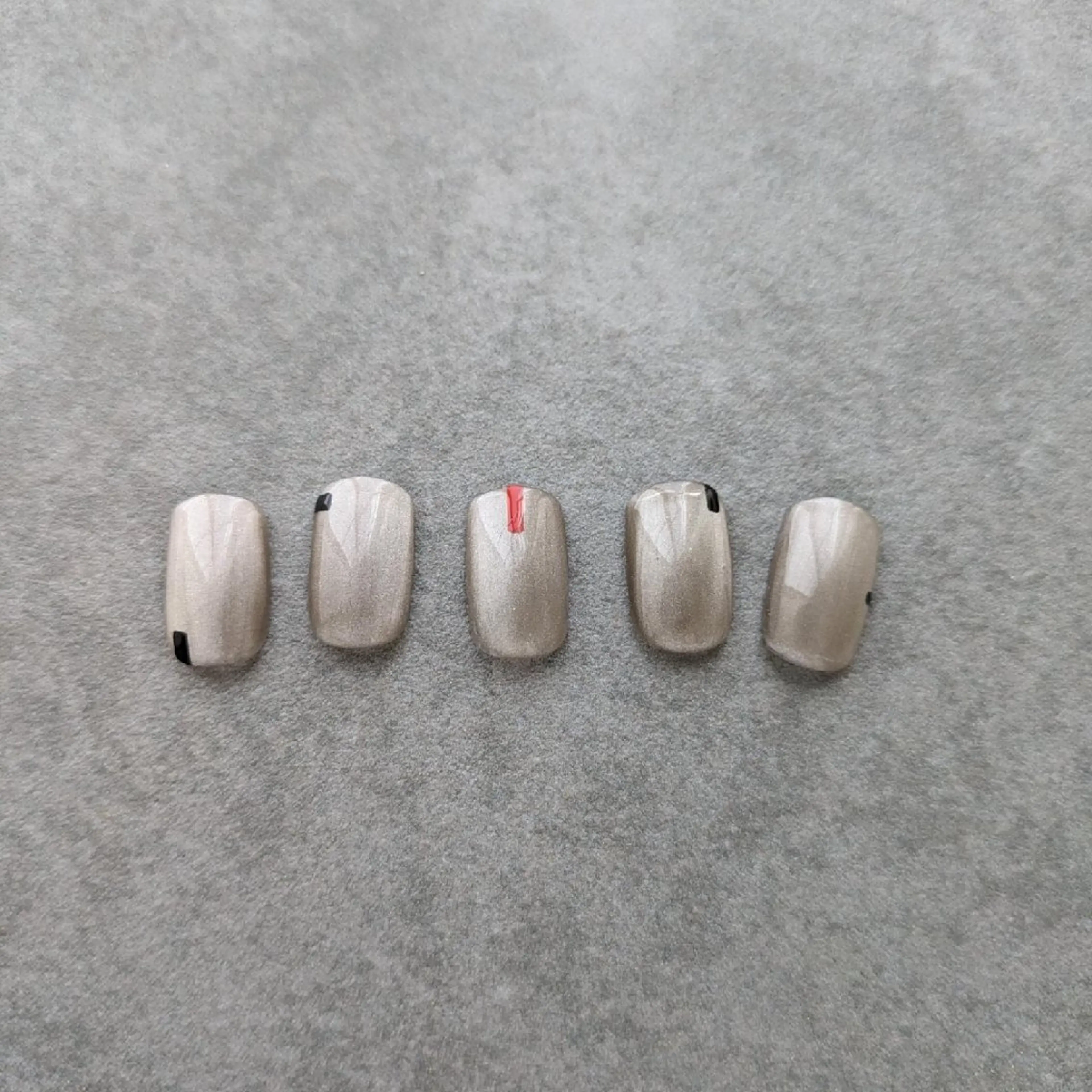 ネイル アートネイル マグネットネイル UFU. nailのネイルデザイン