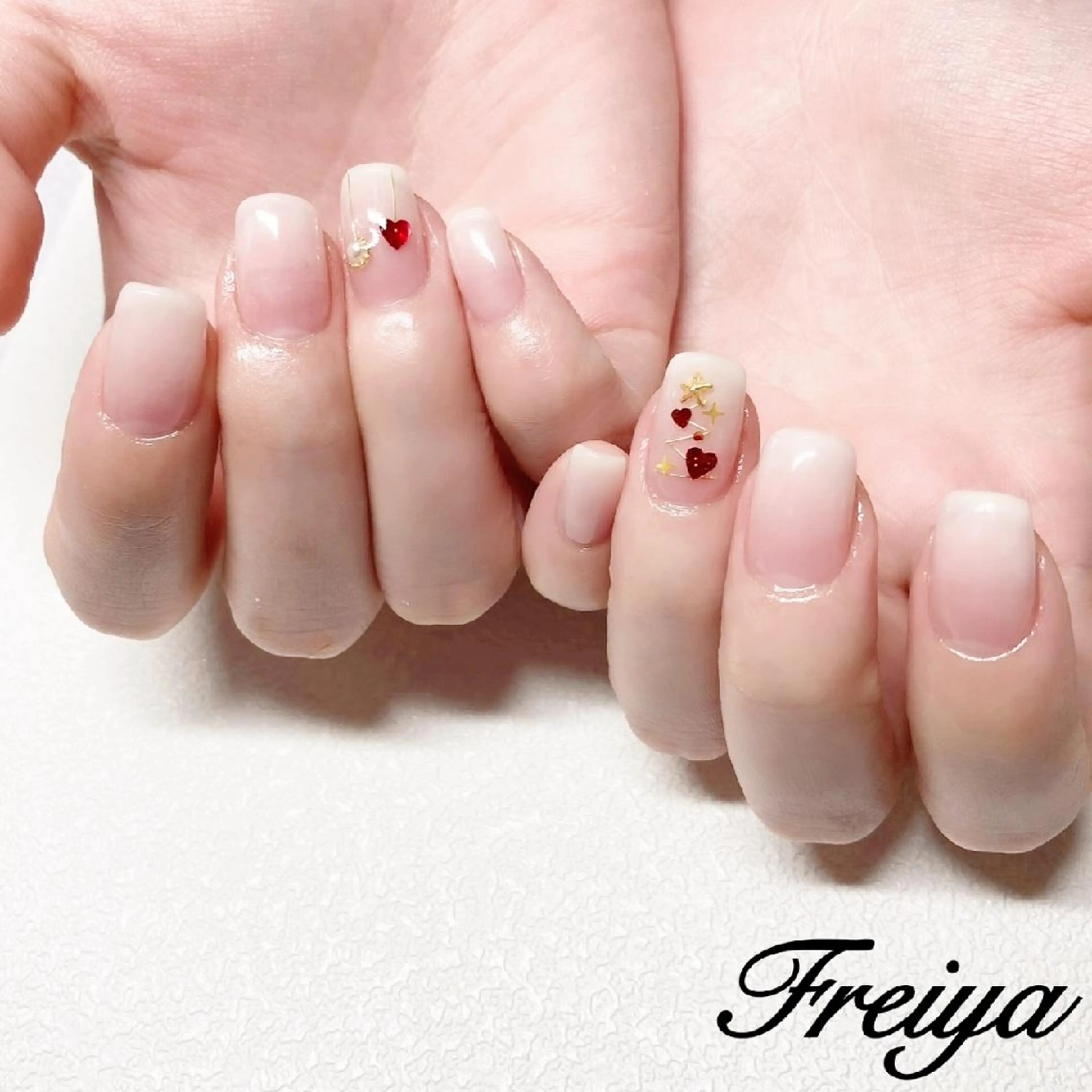 ネイル FREIYA所属・FREIYA マツエク、ネイルの眉毛・アイブロウイメージ